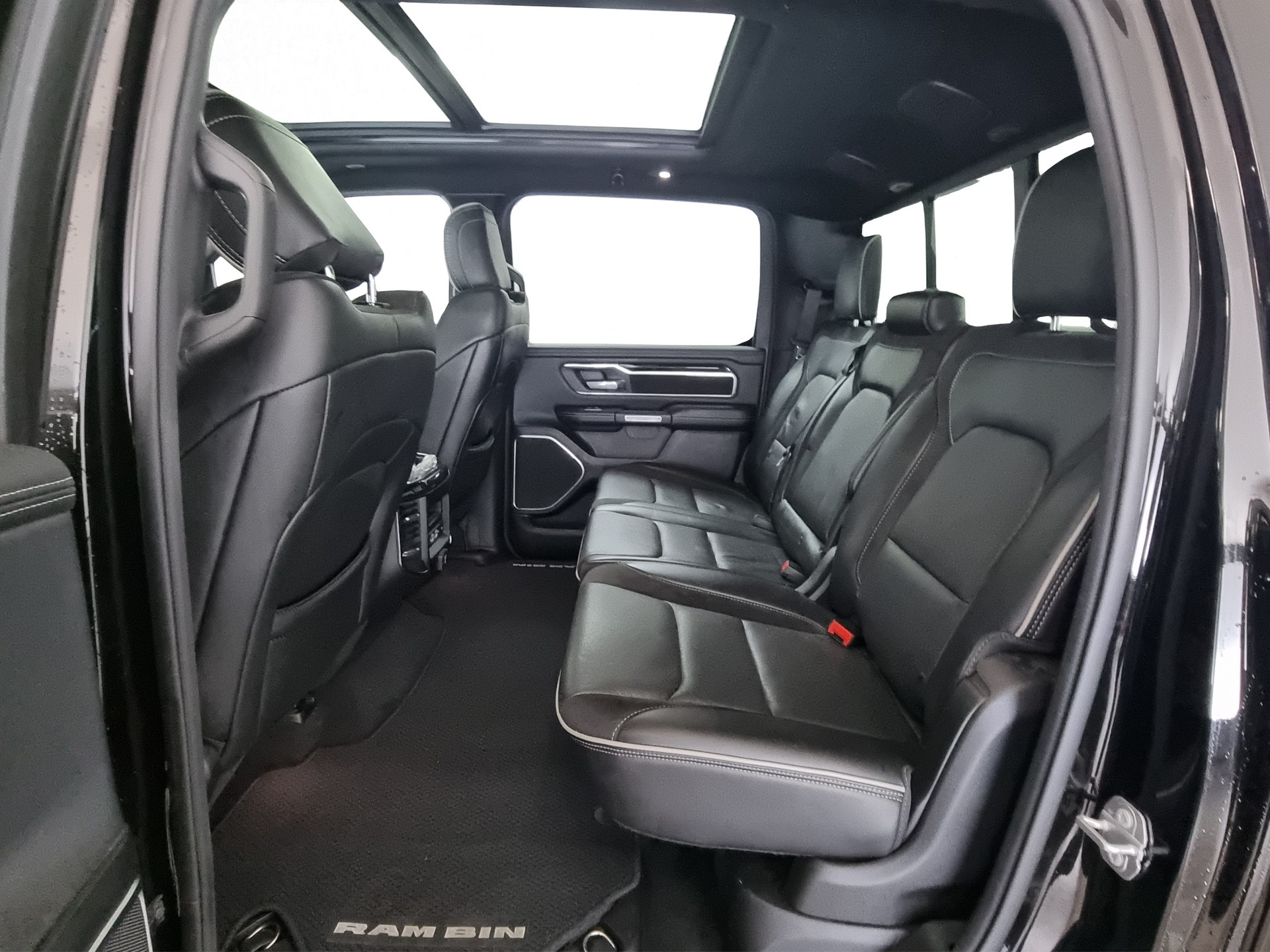 DODGE RAM 1500 Crew Cab Laramie Sport Black Paket · 5.7L-image-6
