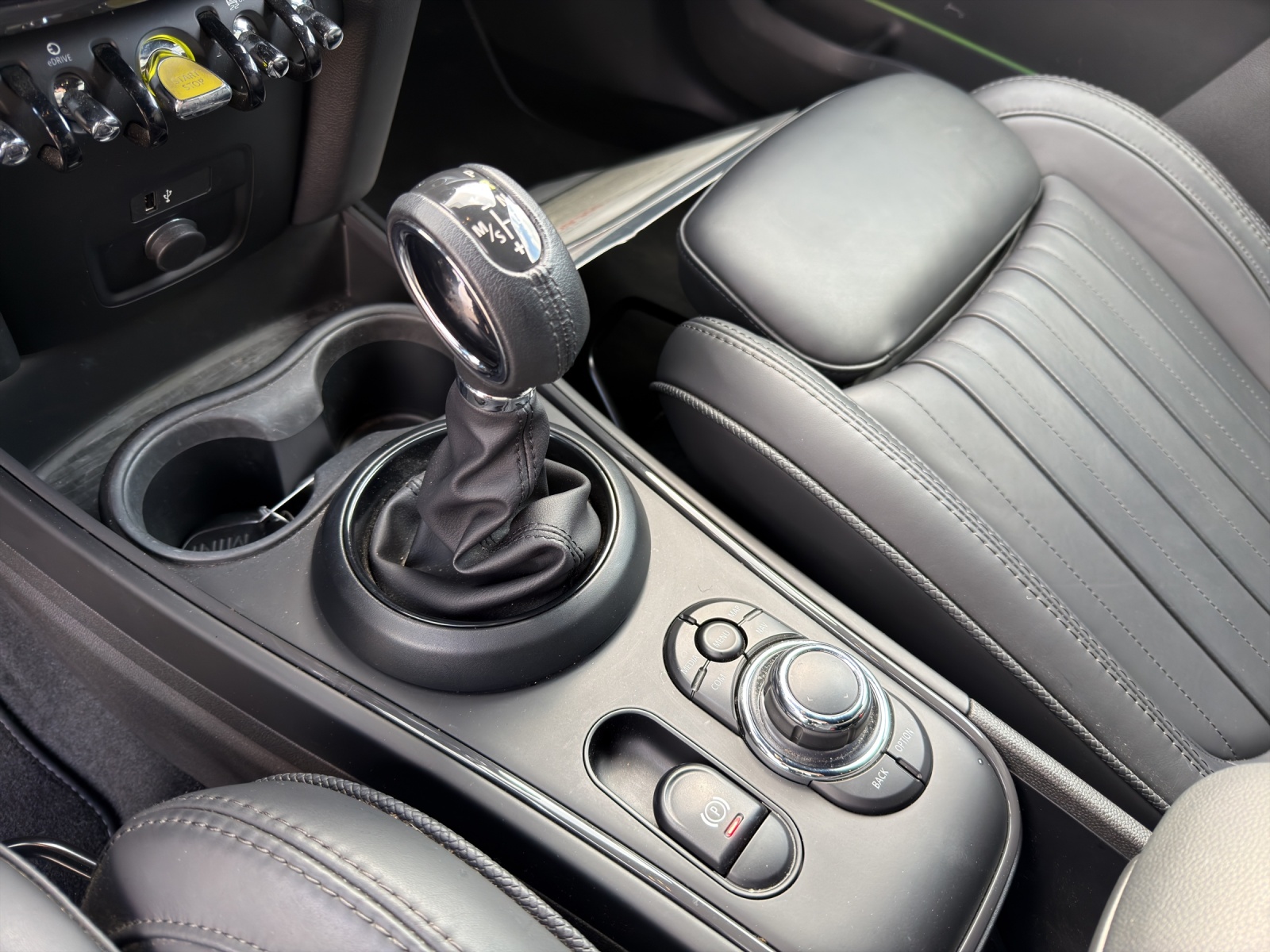 MINI Countryman CooperSE Trafa-image-21