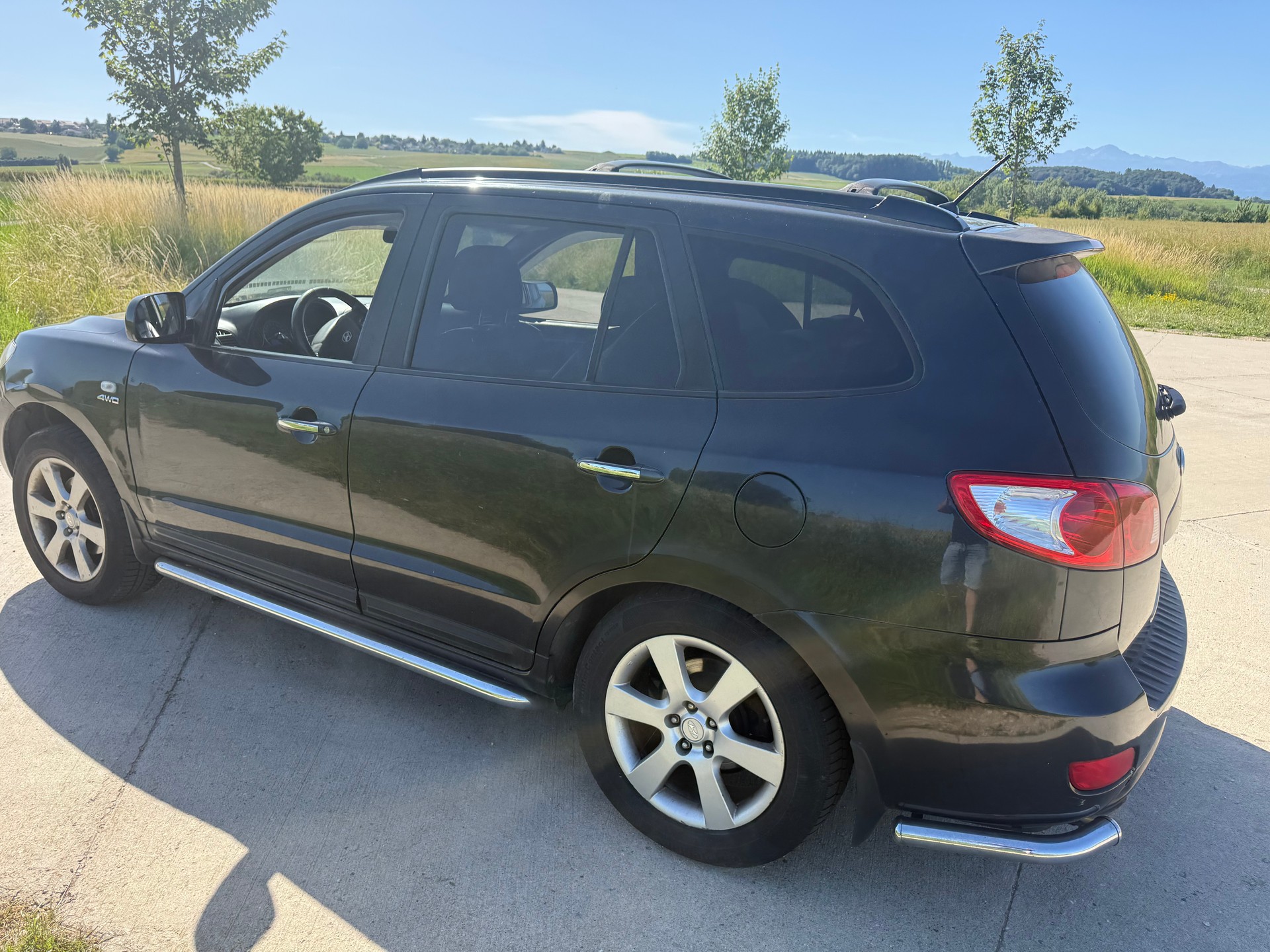 HYUNDAI Santa Fe 2.2 CRDi Premium 4WD Automatic-image-2