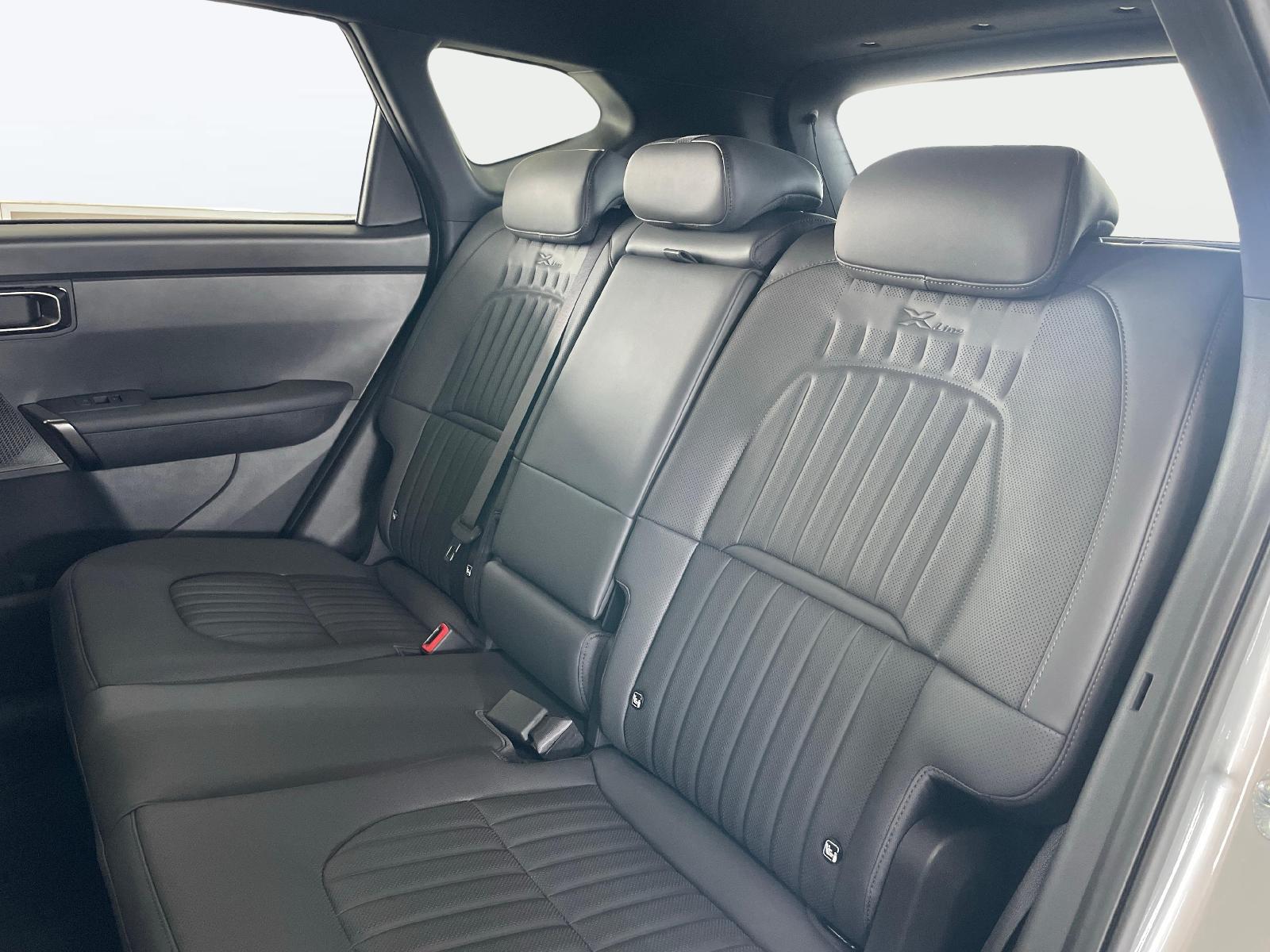 KIA Seltos 1.6 T-GDi X-Line-image-9