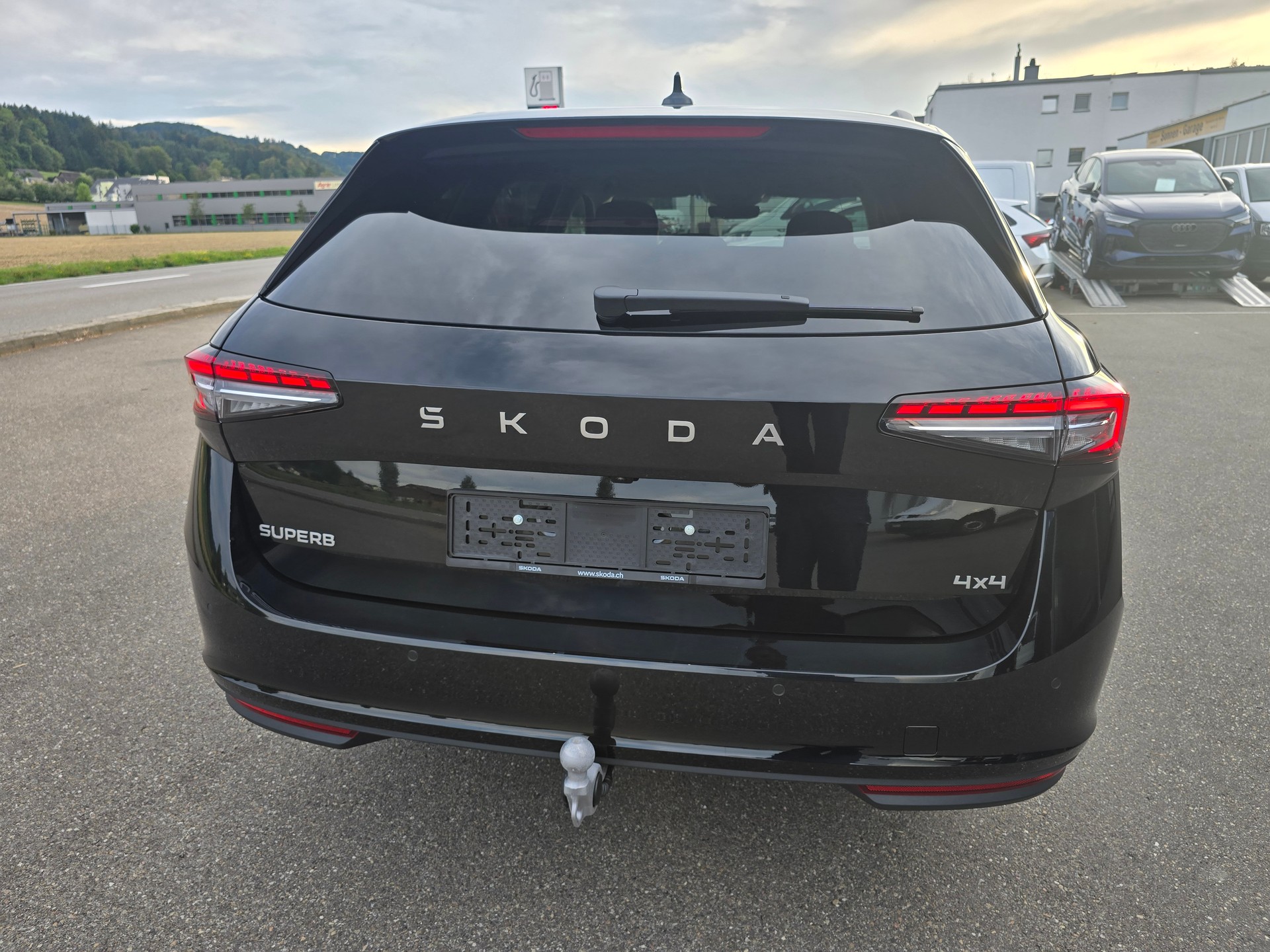 SKODA Superb Combi 2.0 TDi Selection 4x4 DSG-image-2