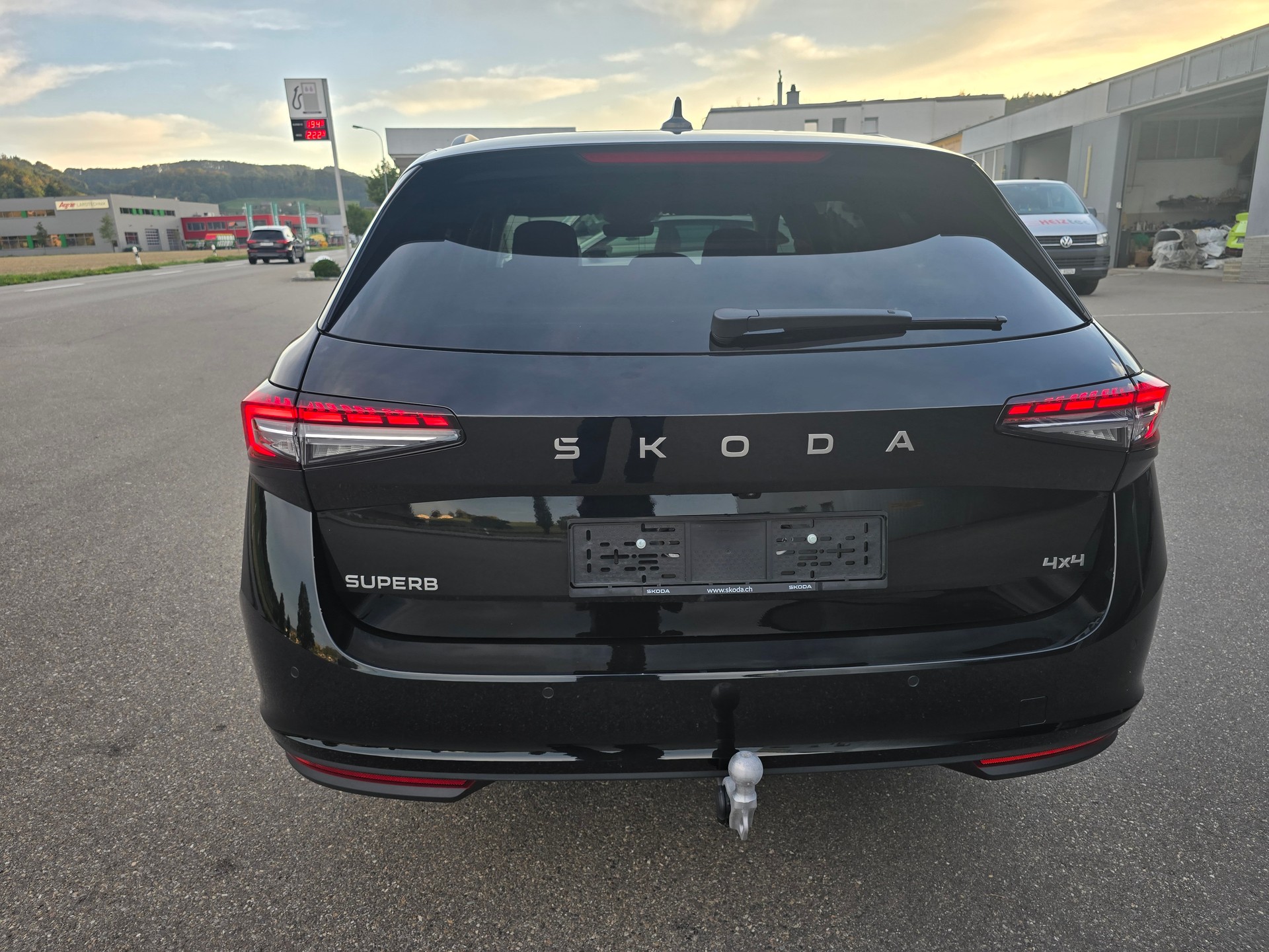 SKODA Superb Combi 2.0 TDi Selection 4x4 DSG-image-8