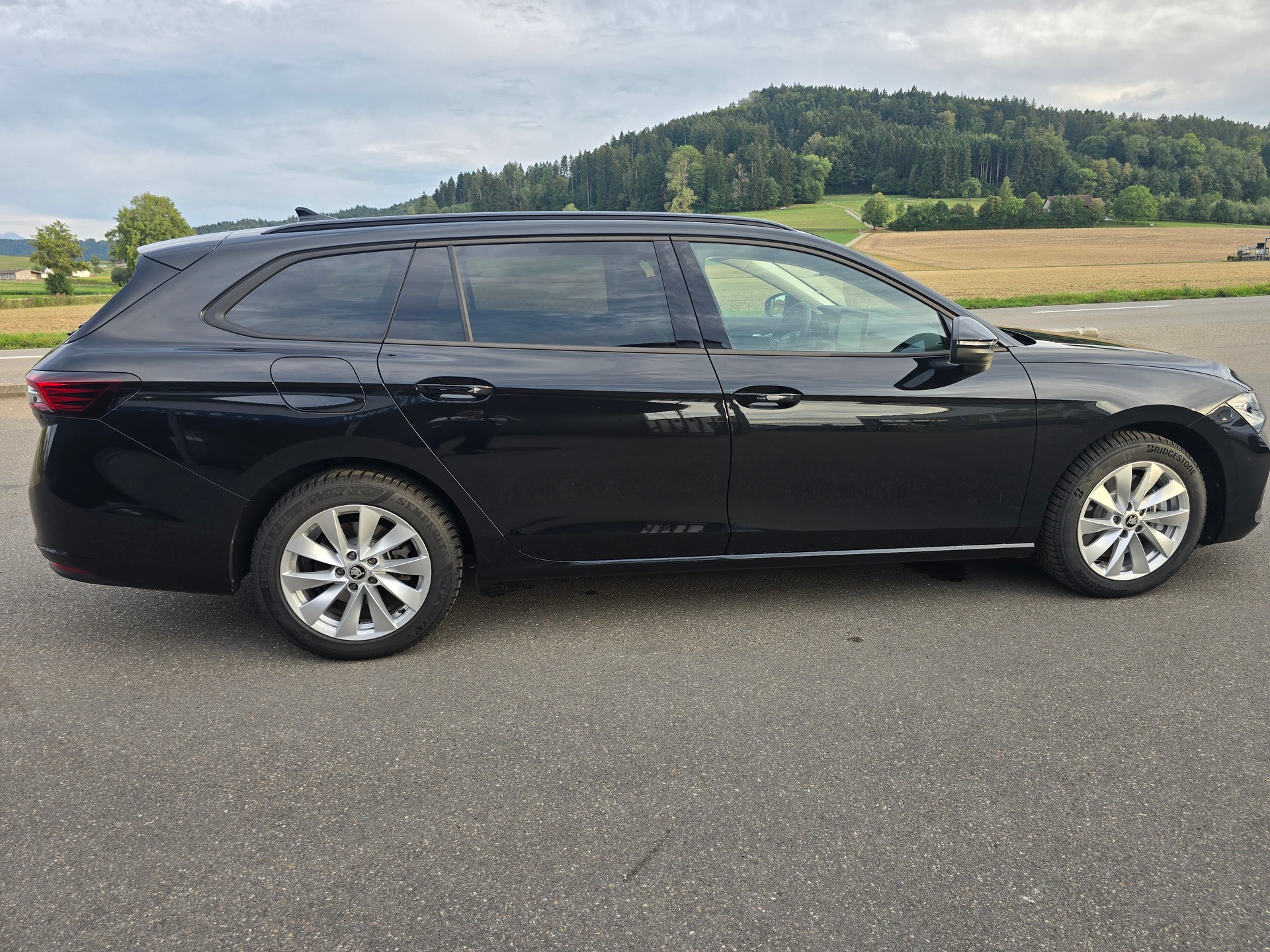 SKODA Superb Combi 2.0 TDi Selection 4x4 DSG-image-3