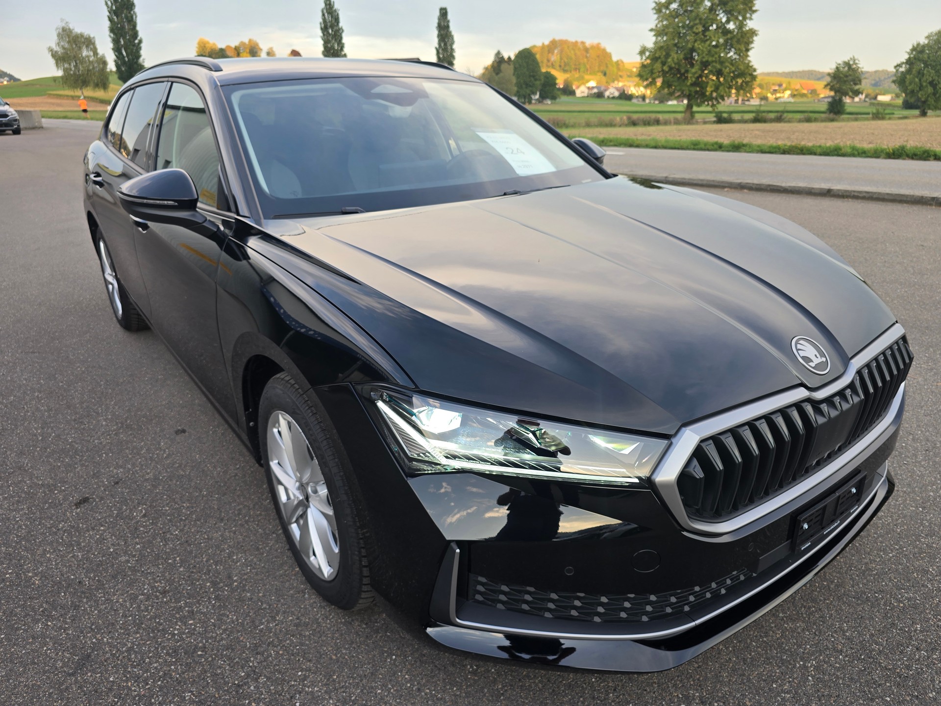 SKODA Superb Combi 2.0 TDi Selection 4x4 DSG-image-11