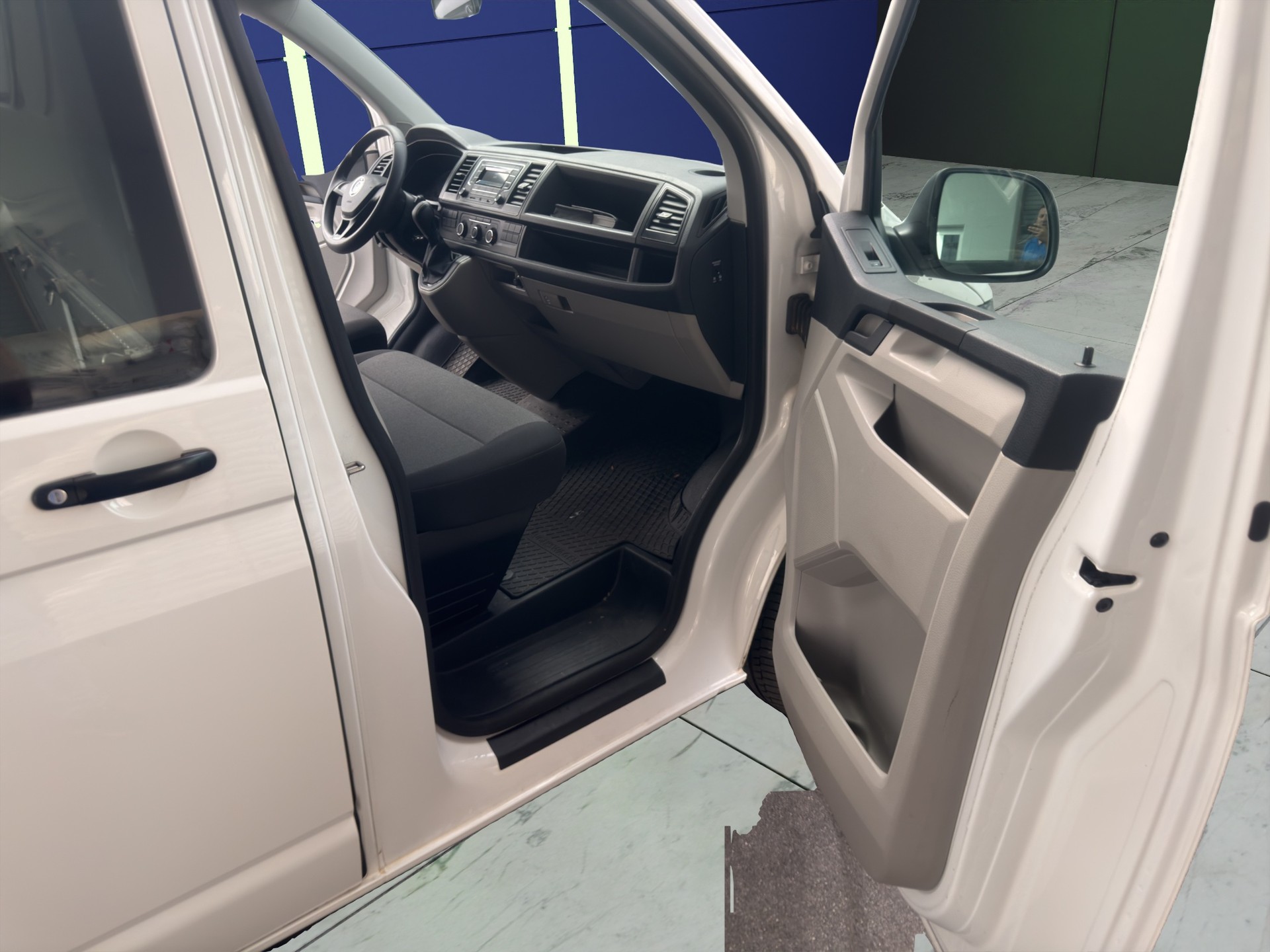 VW T6 2.0 Bi-TDI 4Motion DSG-image-6
