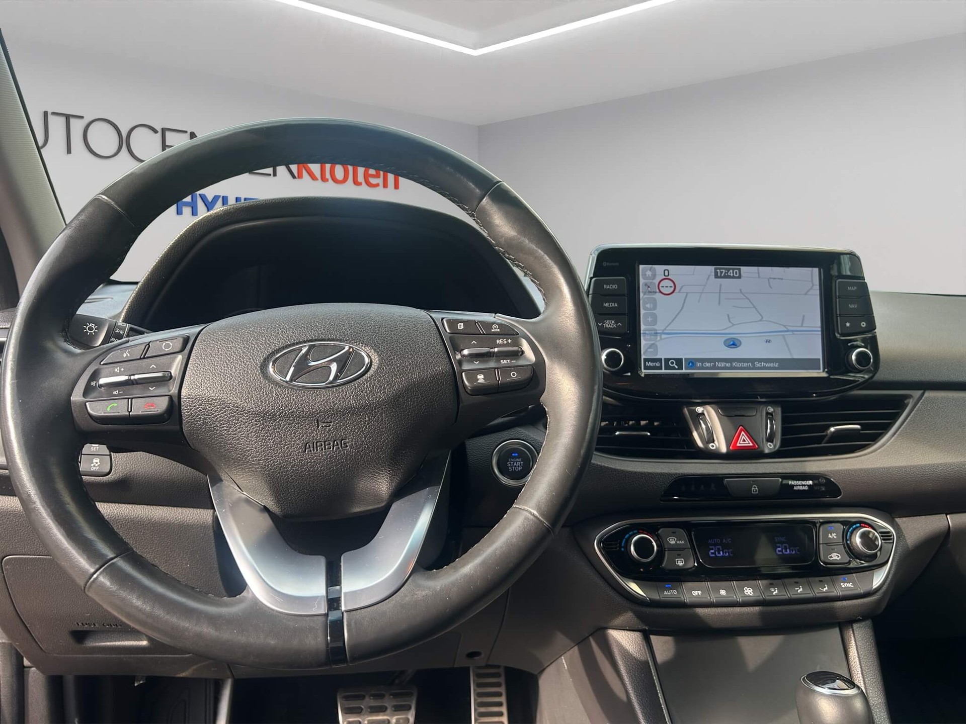 HYUNDAI i30 1.4 T-GDi Vertex-image-9