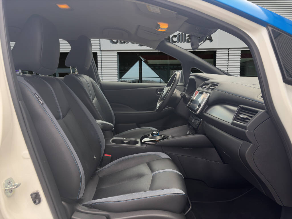 NISSAN Leaf e+ Tekna 62 kWh-image-14