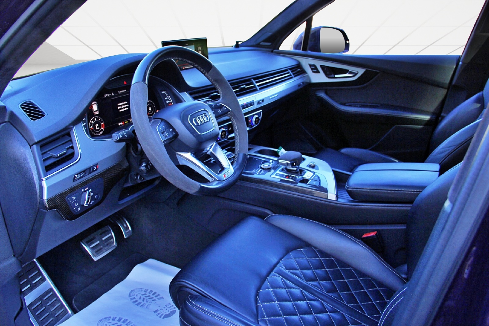 AUDI SQ7 4.0 TDI quattro tiptronic-image-8