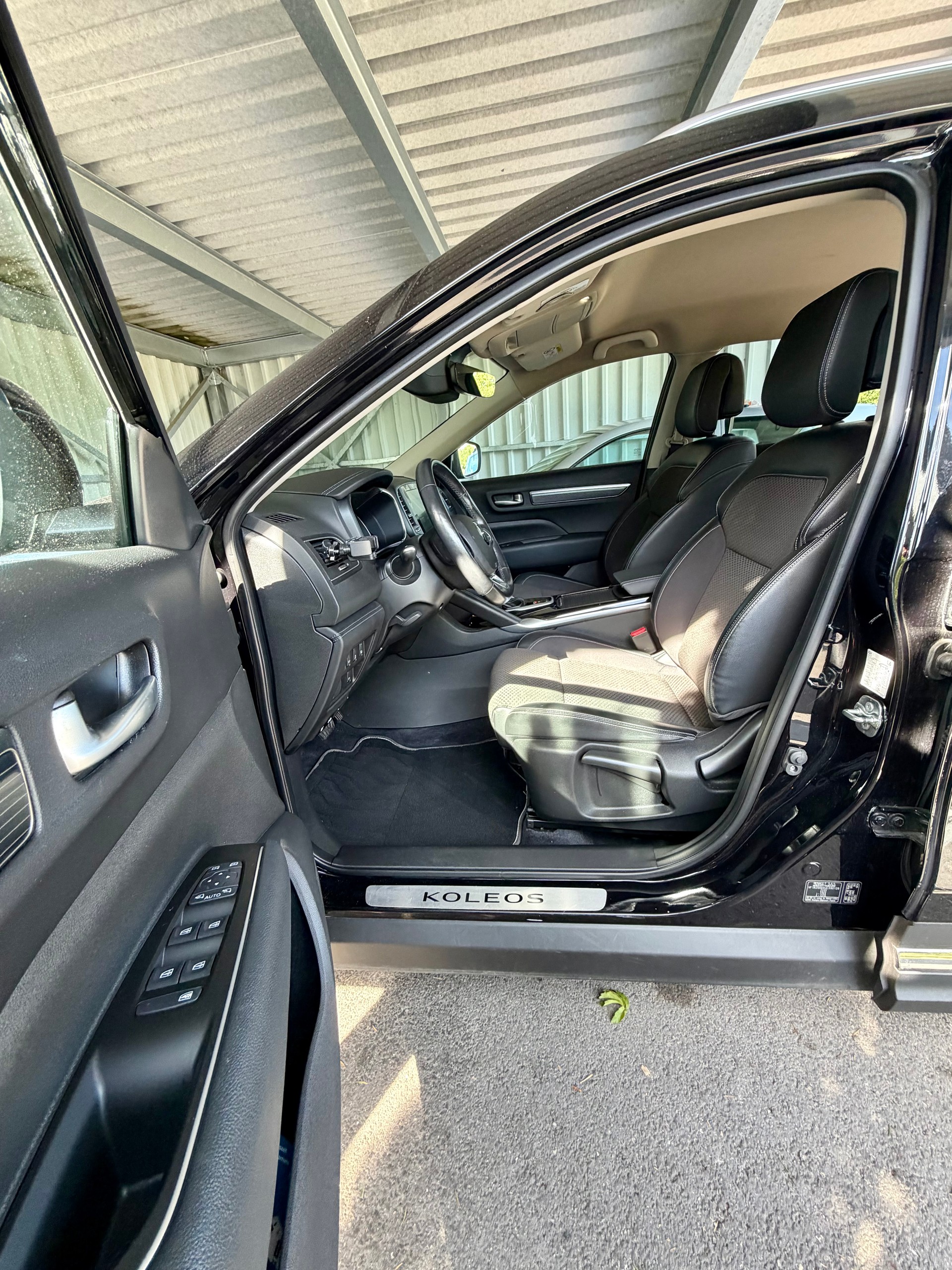 RENAULT 2.0 Blue dCi techno X-Tronic 4WD-image-3