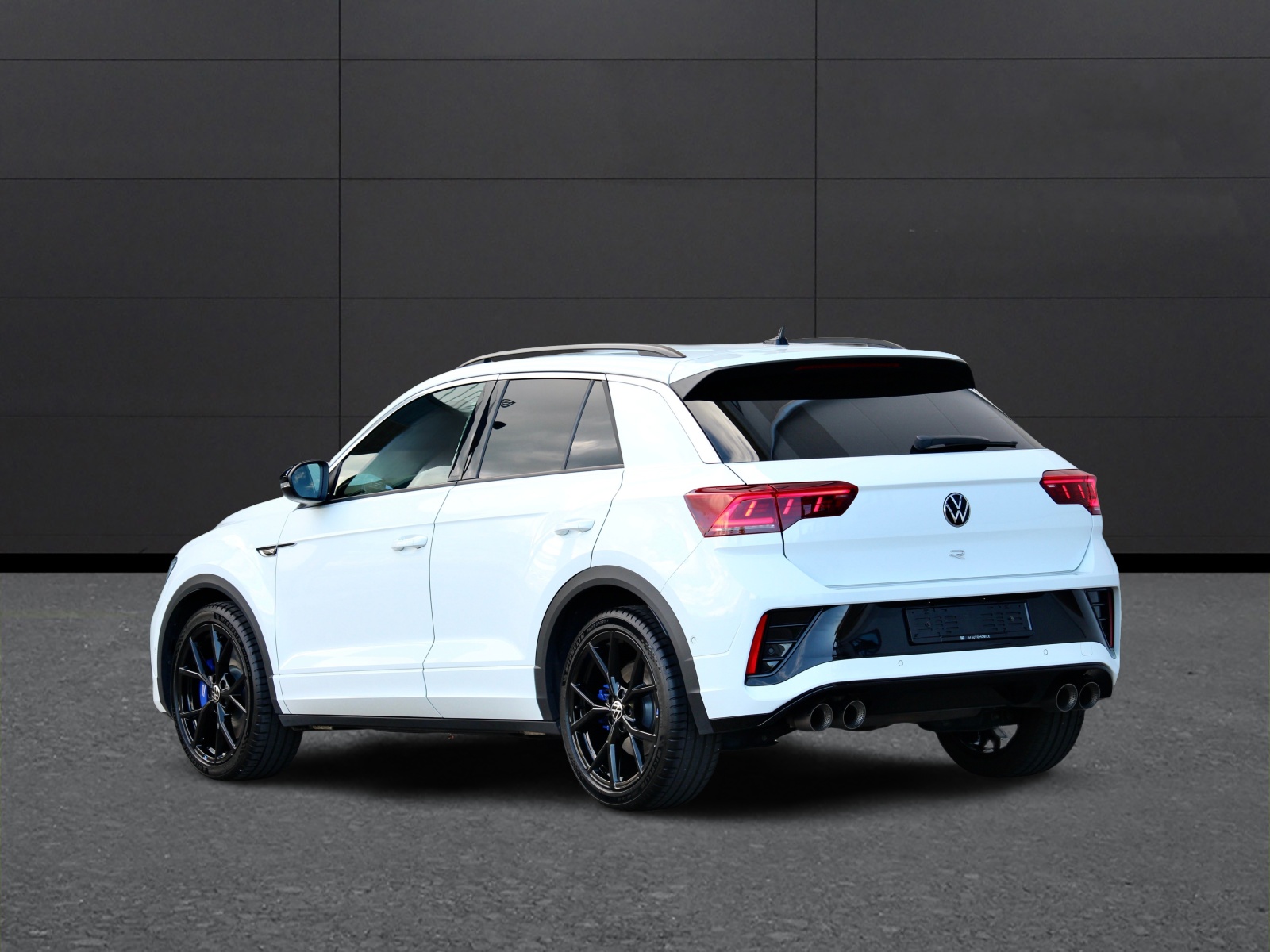 VW T-Roc 2.0 TSI R DSG 4Motion 300PS ° FACELIFT Modell °AKRAPOVIC Titanabgasanlage ° 19 Zoll R Aluräder-image-6