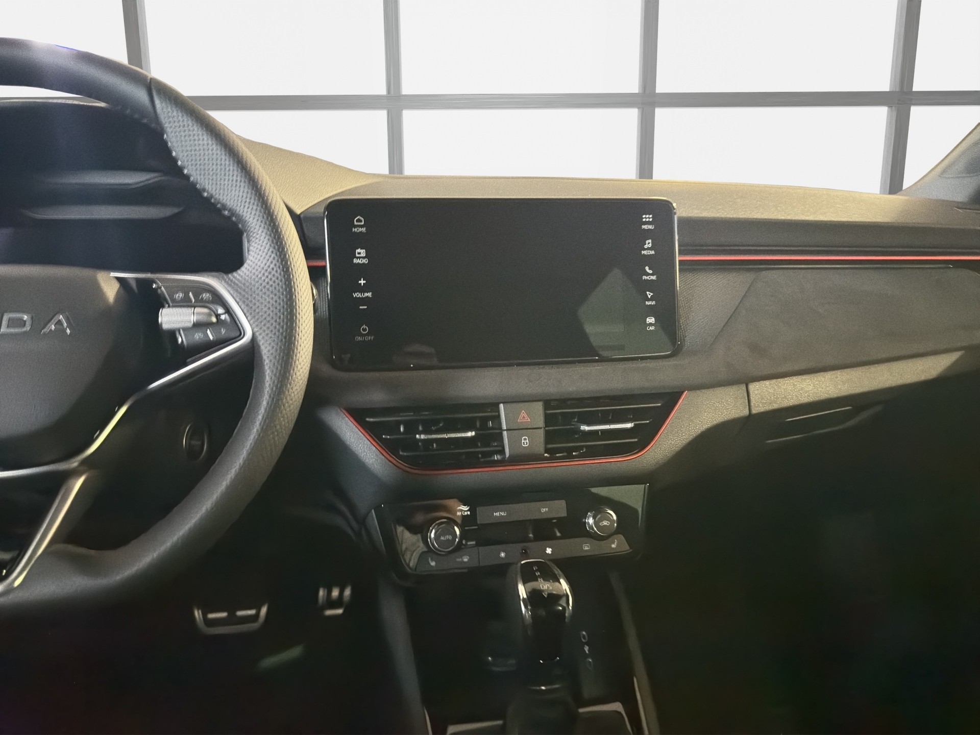 SKODA Kamiq 1.0 TSI Dynamic DSG-image-9