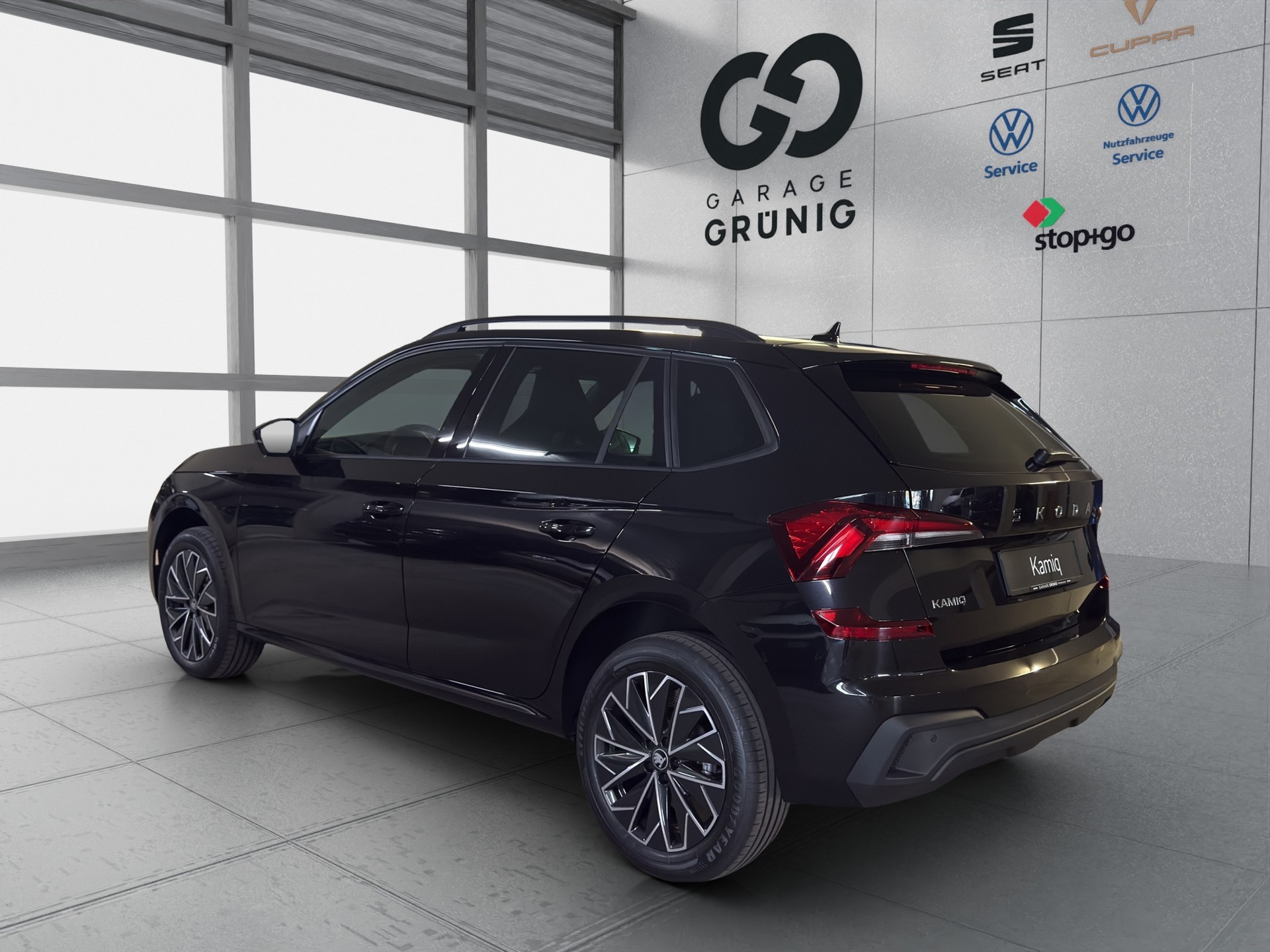 SKODA Kamiq 1.0 TSI Dynamic DSG-showroom-element-3