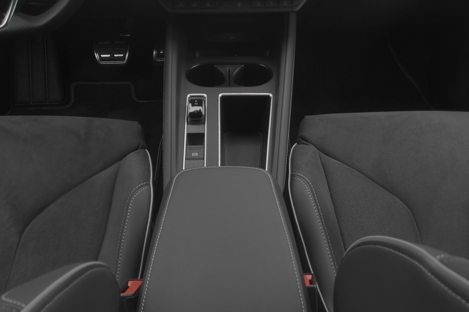 SKODA Enyaq 85x Sportline 4x4-image-8