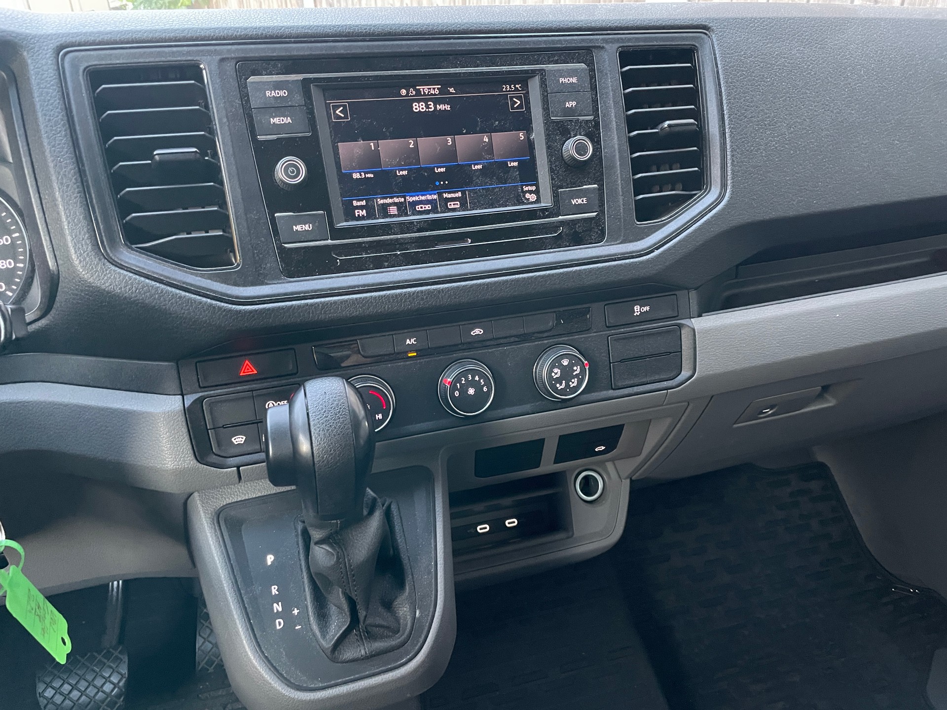VW Crafter 35 2.0 TDI HD L4 A Hebebühne-image-7