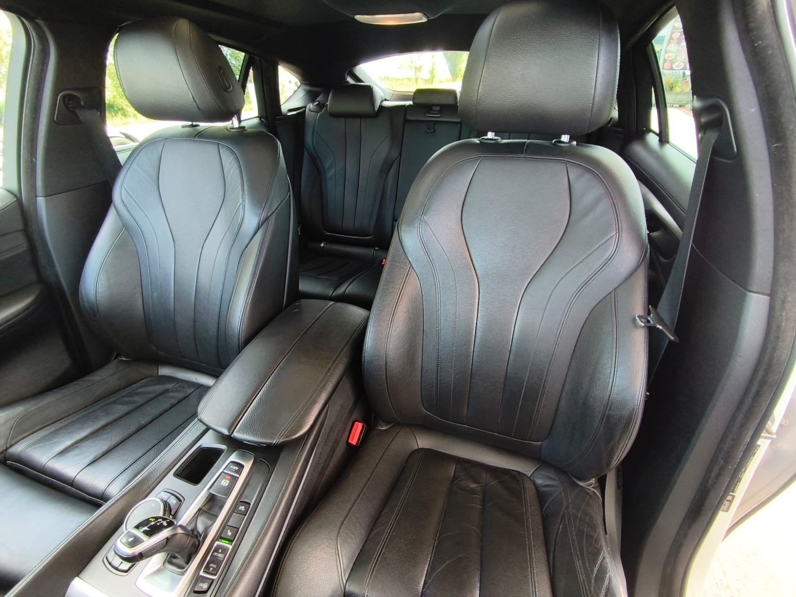 BMW X6 xDrive 40d M Packt Steptronic-image-19