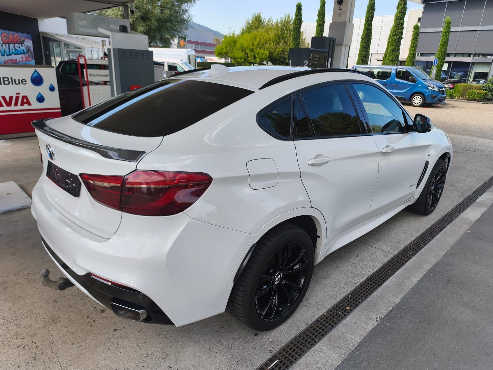 BMW X6 xDrive 40d M Packt Steptronic-image-9