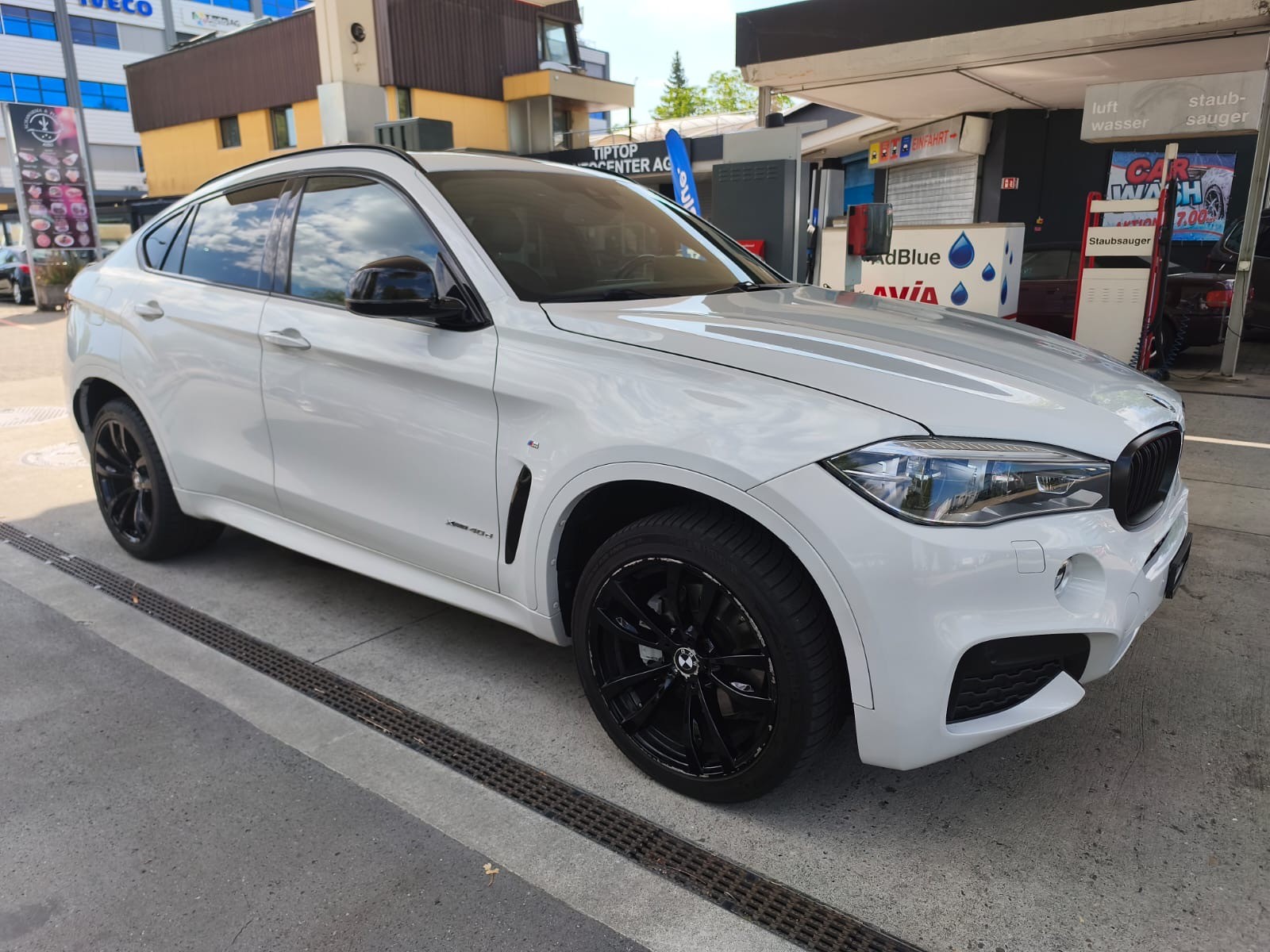 BMW X6 xDrive 40d M Packt Steptronic-image-0
