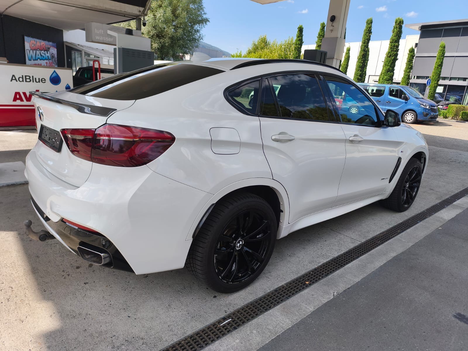 BMW X6 xDrive 40d M Packt Steptronic-image-2