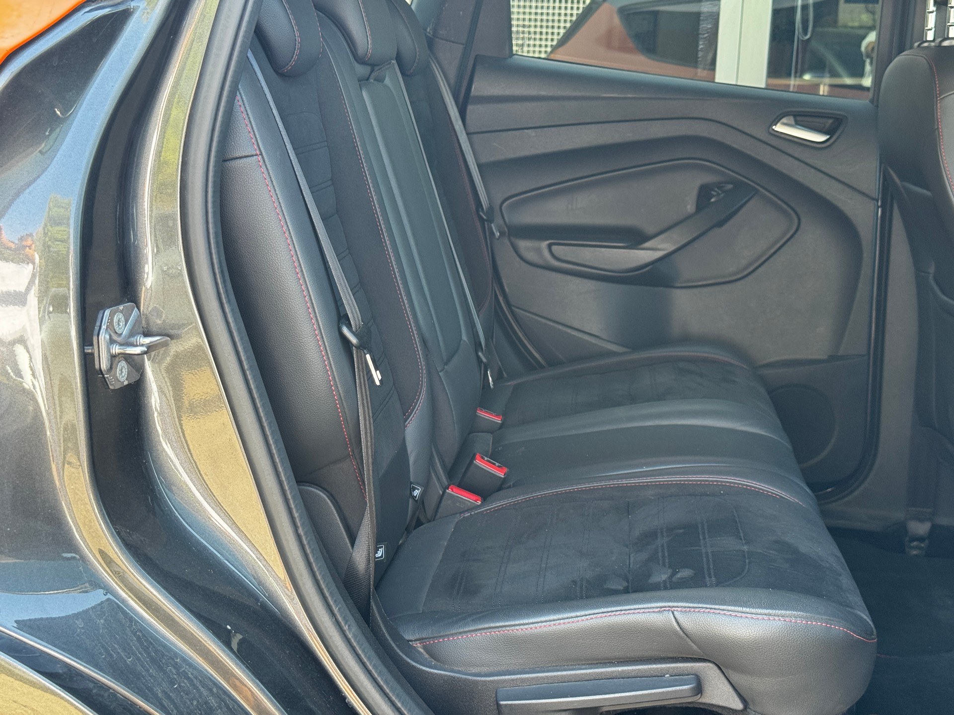 FORD Kuga 2.0 TDCi ST Line High 4WD PowerShift-image-9