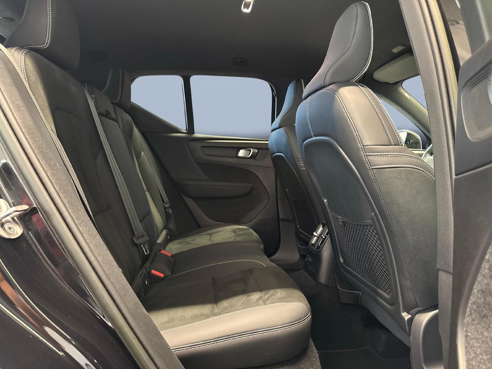VOLVO XC40 1.5 T5 PiH Plus Dark-image-10