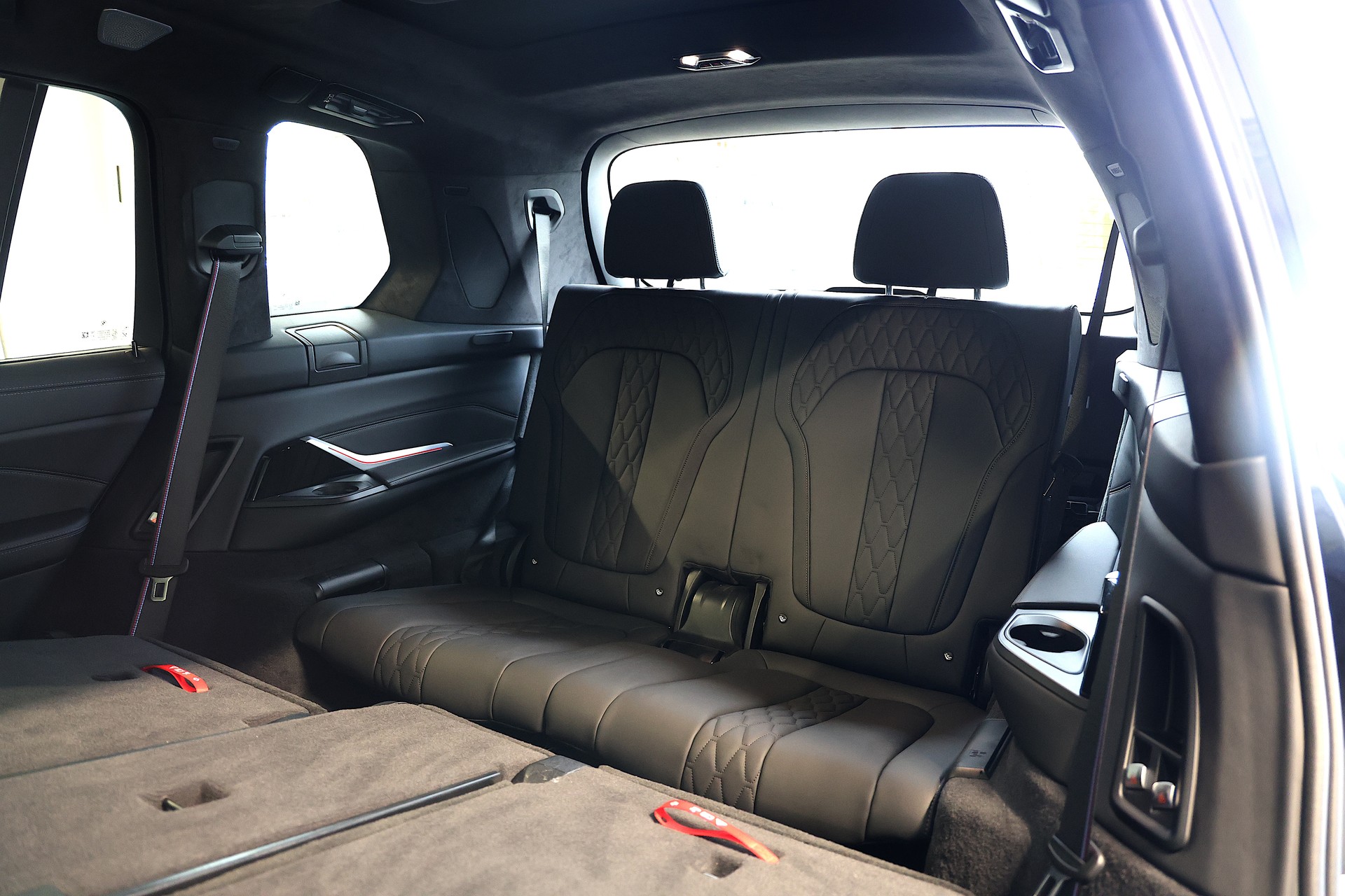 BMW X7 M60i-image-17