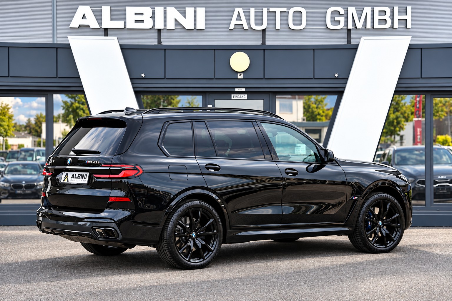 BMW X7 M60i-image-2