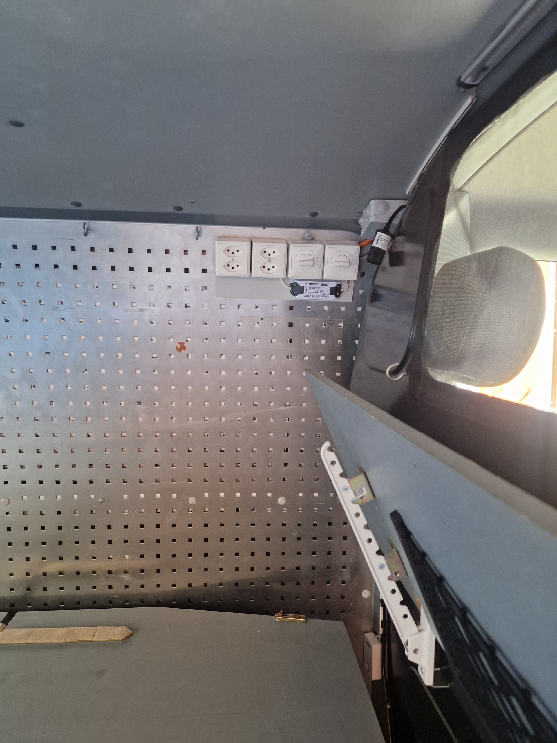VW T5 2.0 TDI 4Motion-image-9
