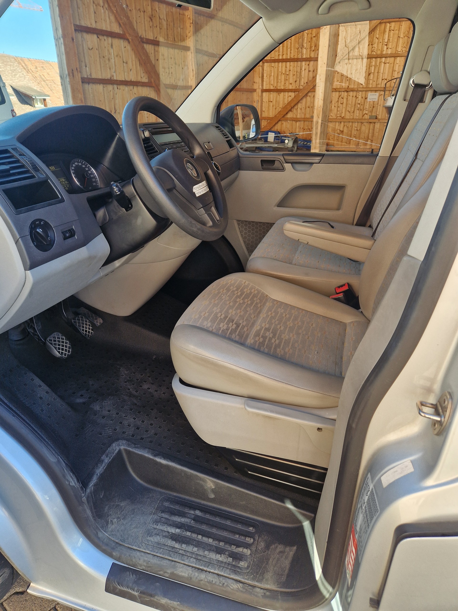 VW T5 2.0 TDI 4Motion-image-11