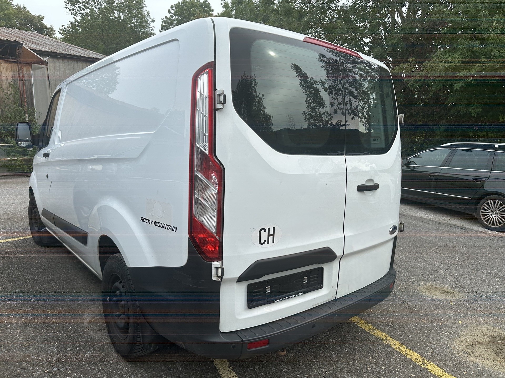 FORD Transit Custom Van 310 L1H1 Limited-image-9