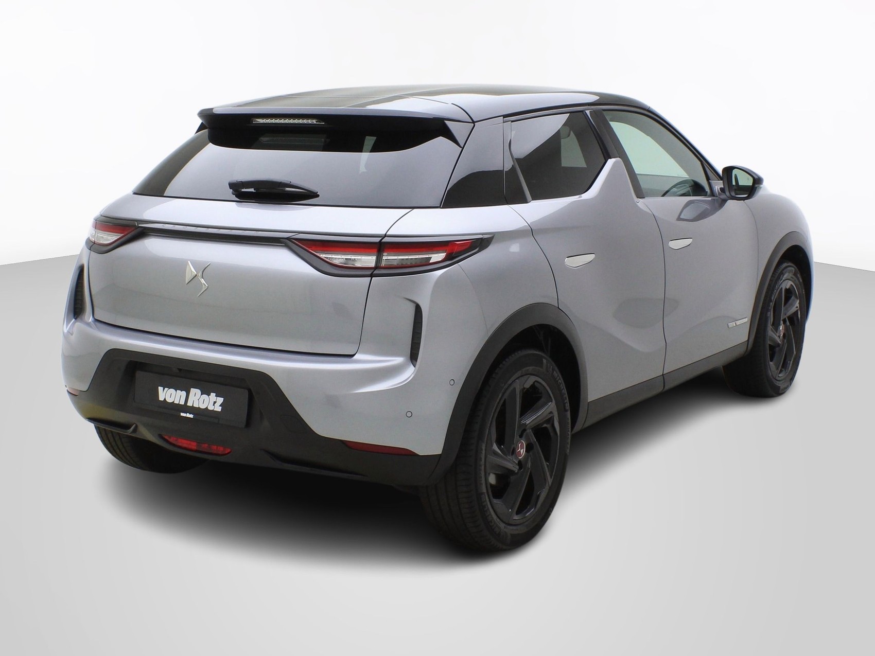 DS AUTOMOBILES DS3 Crossback E-Tense Performance Line-image-4