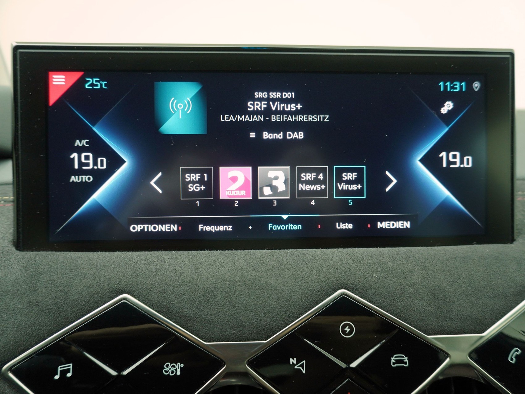 DS AUTOMOBILES DS3 Crossback E-Tense Performance Line-image-16