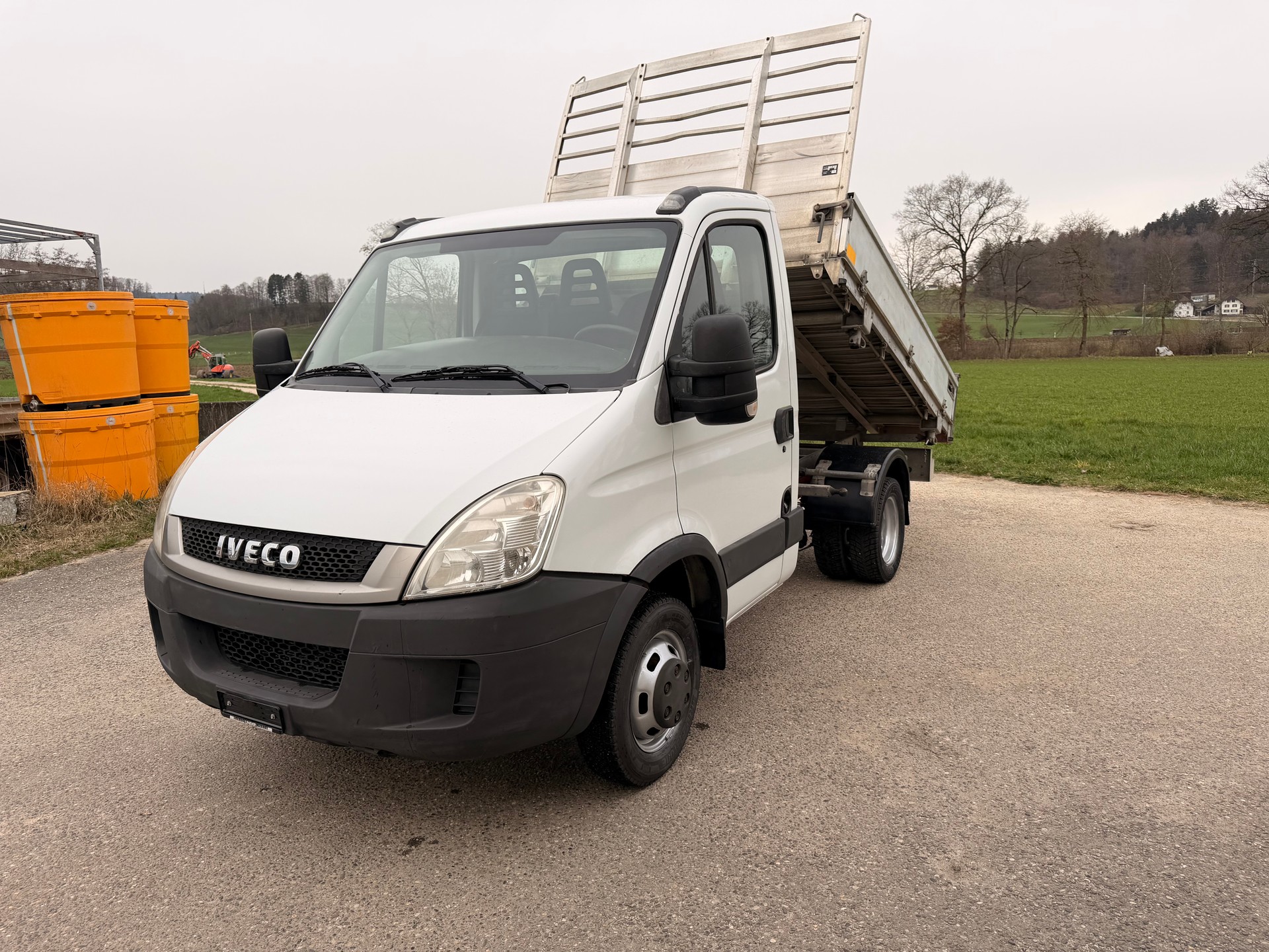 IVECO 35 C 15-image-2