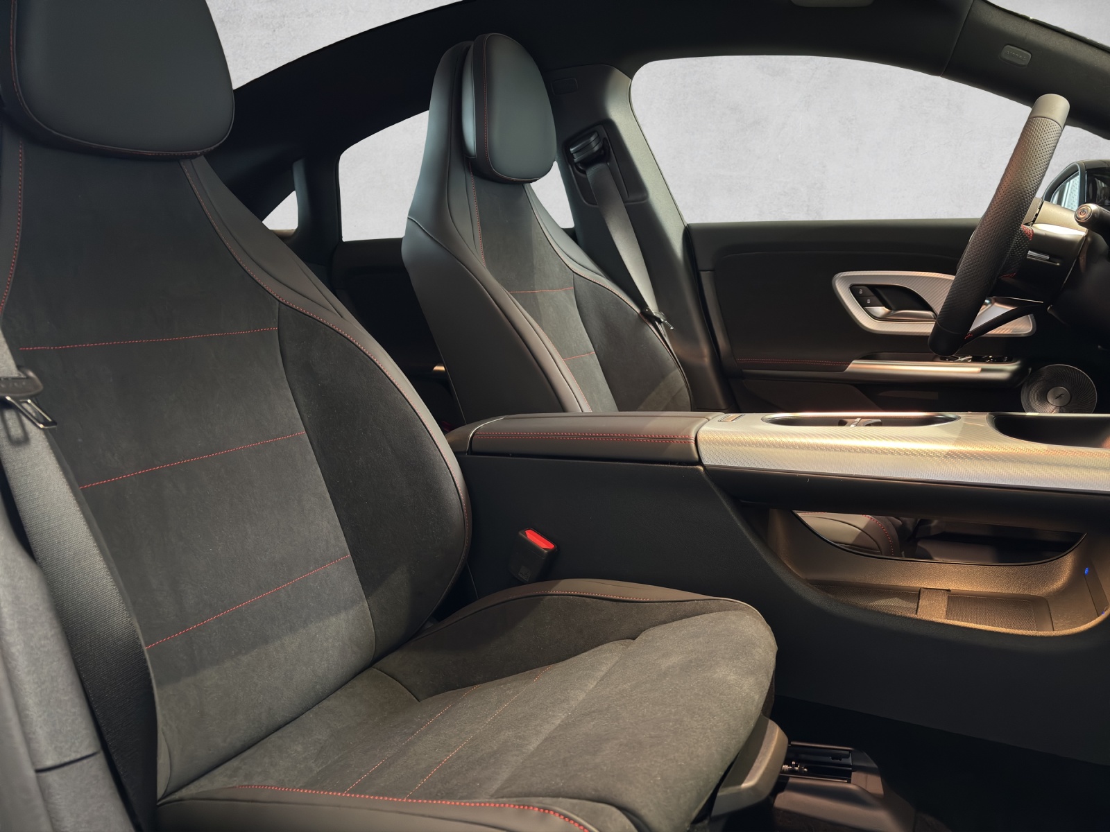 MERCEDES-BENZ CLA 220 AMG Line 4matic C178-image-11