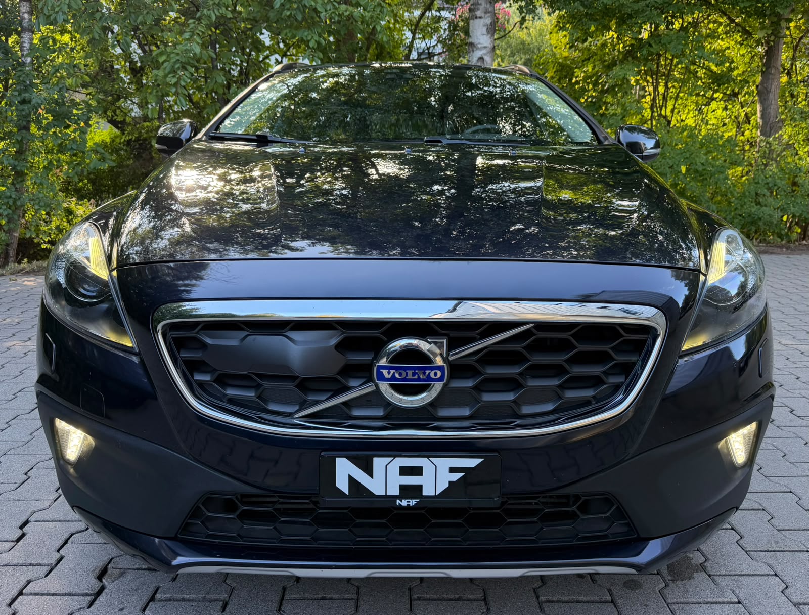 VOLVO V40 Cross Country D3 Summum Geartronic-image-7