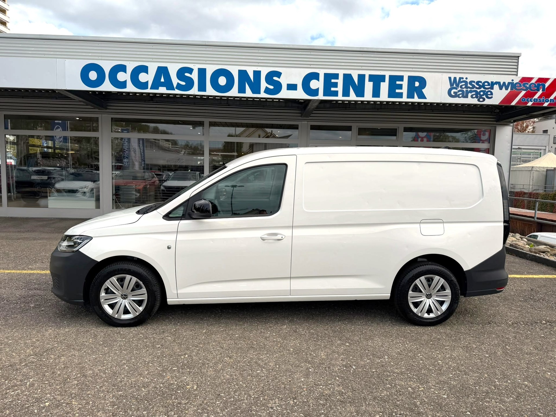 VW Caddy Cargo 2.0TDI Maxi-image-12