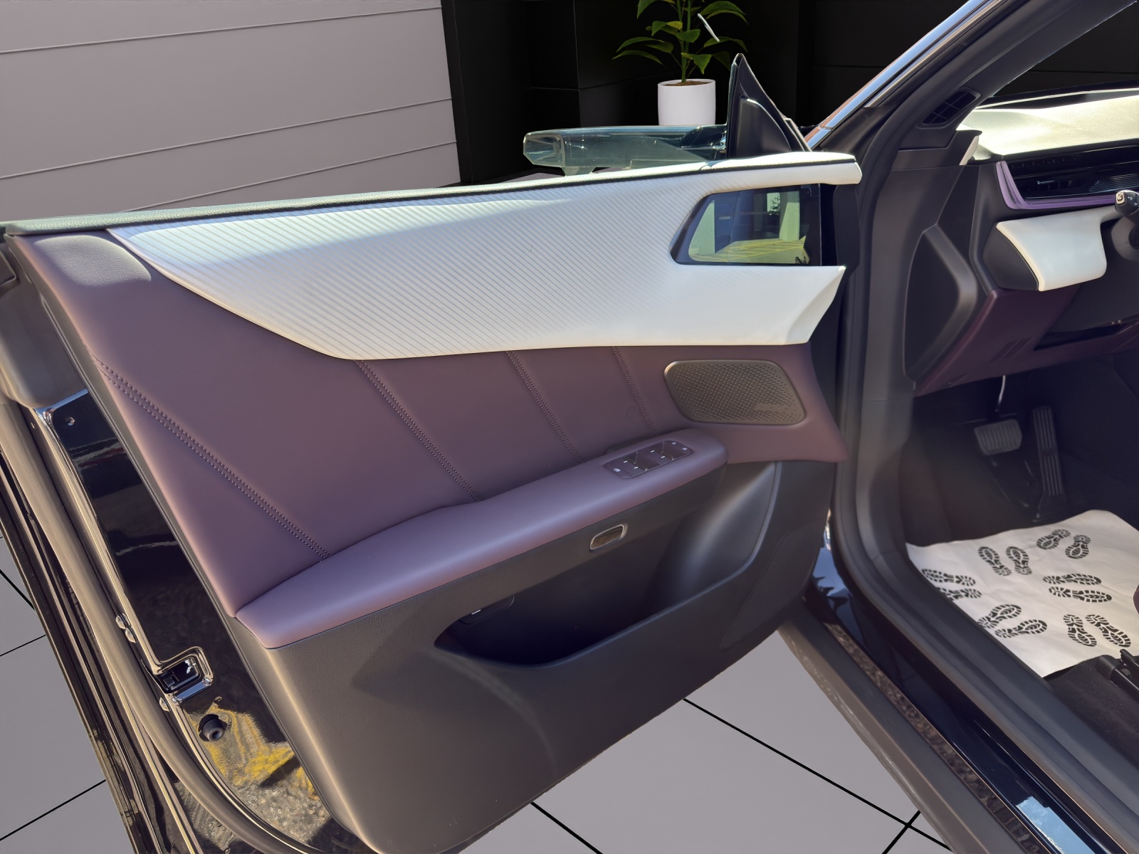 MAZDA CX-6e-image-14