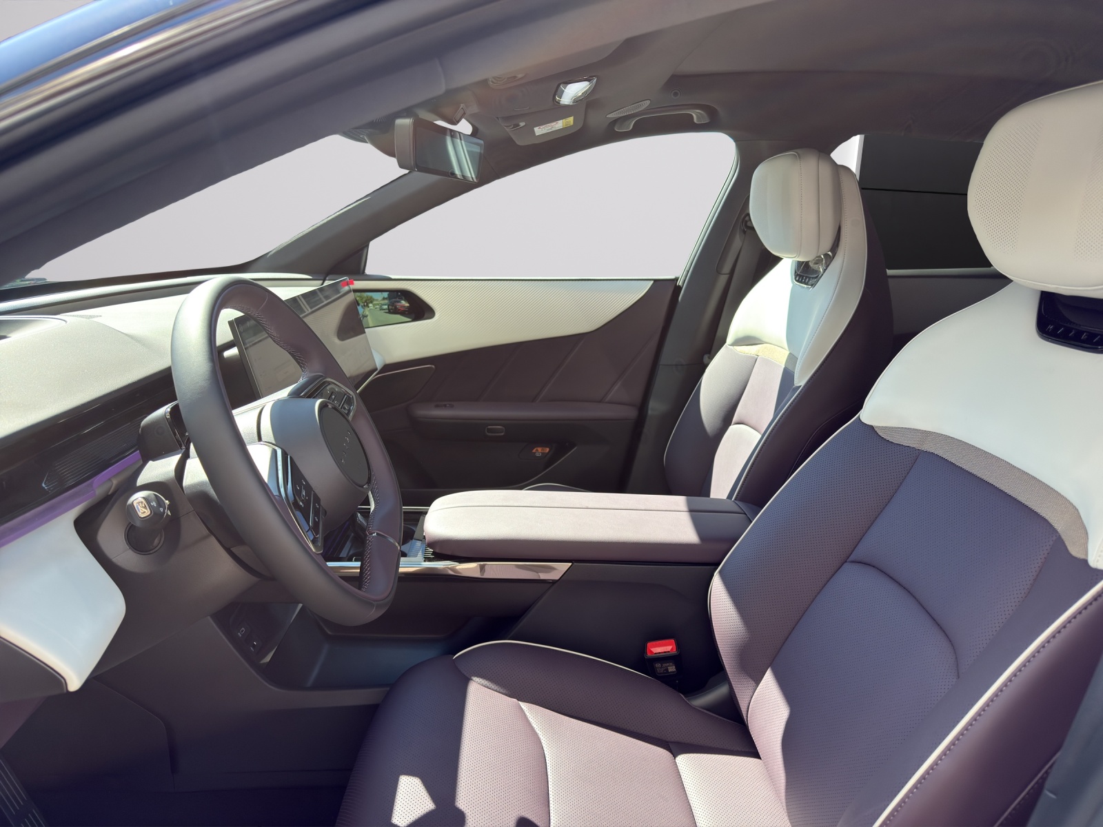 MAZDA CX-6e-image-7