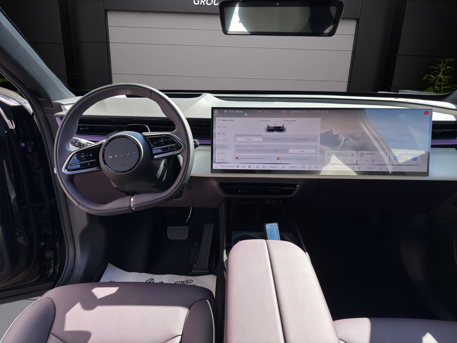 MAZDA CX-6e-image-9