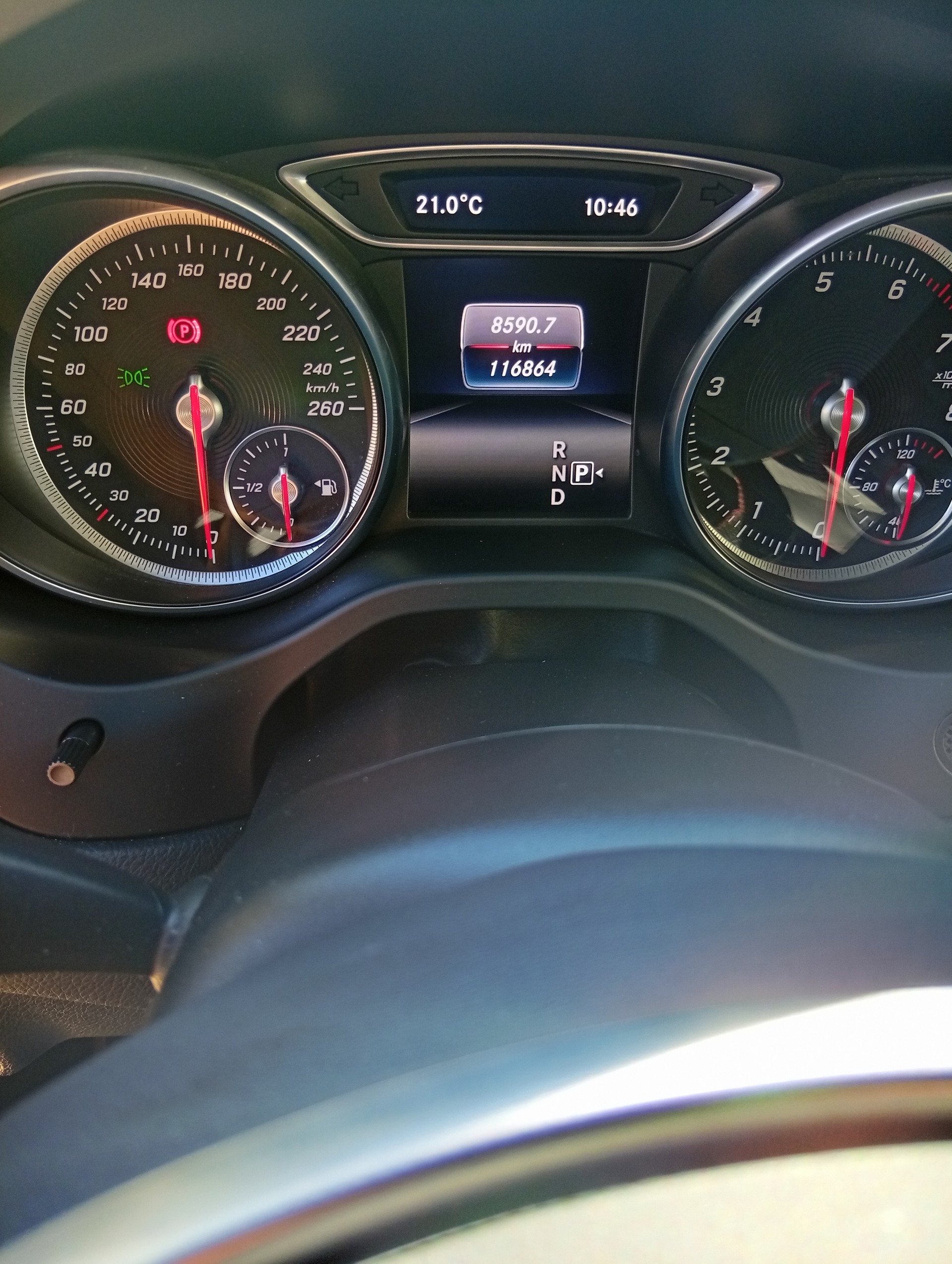 MERCEDES-BENZ CLA 250 AMG Line 4m-image-1