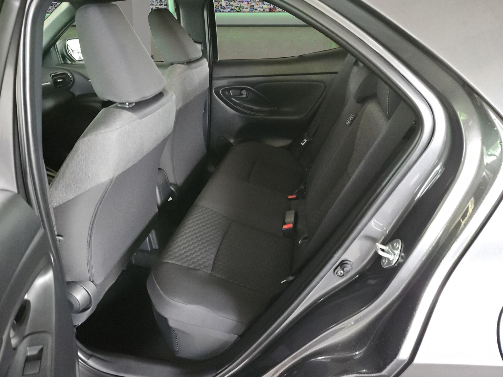TOYOTA Yaris Cross 1.5 VVT-i HSD Trend AWD-i-image-9