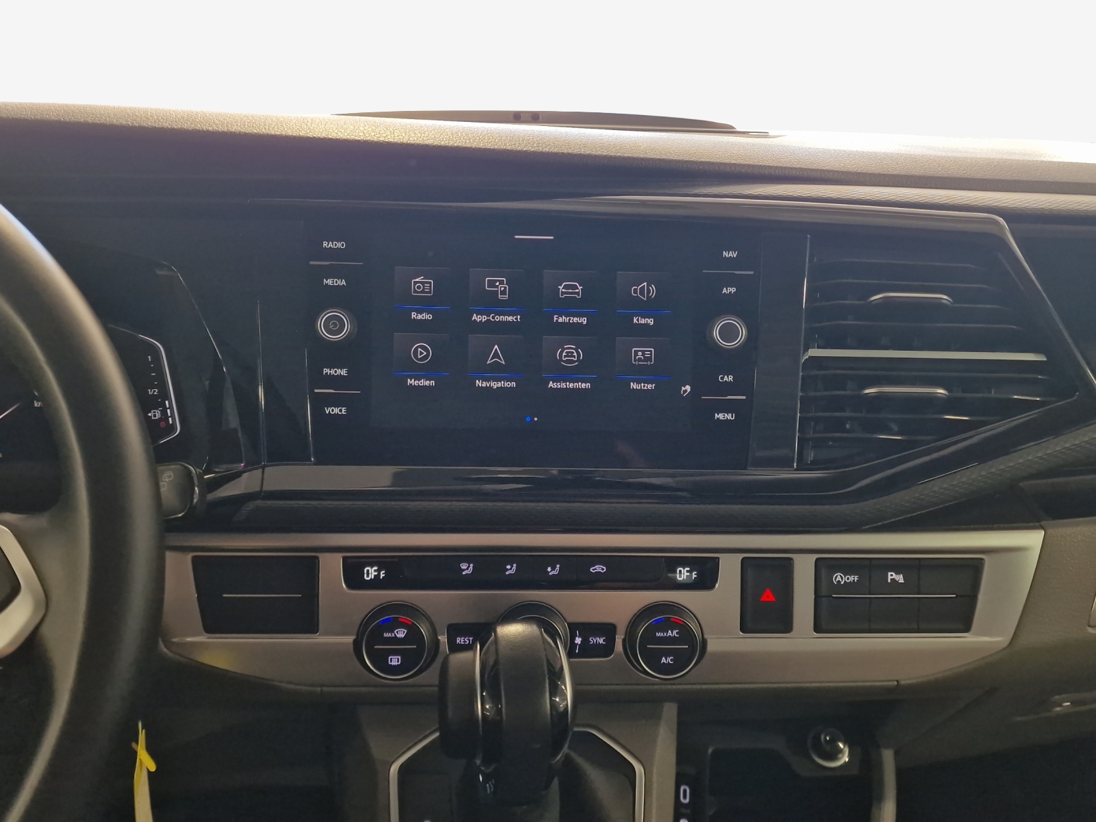 VW T6.1 California 2.0 TDI Beach Liberty Spirit DSG-image-10