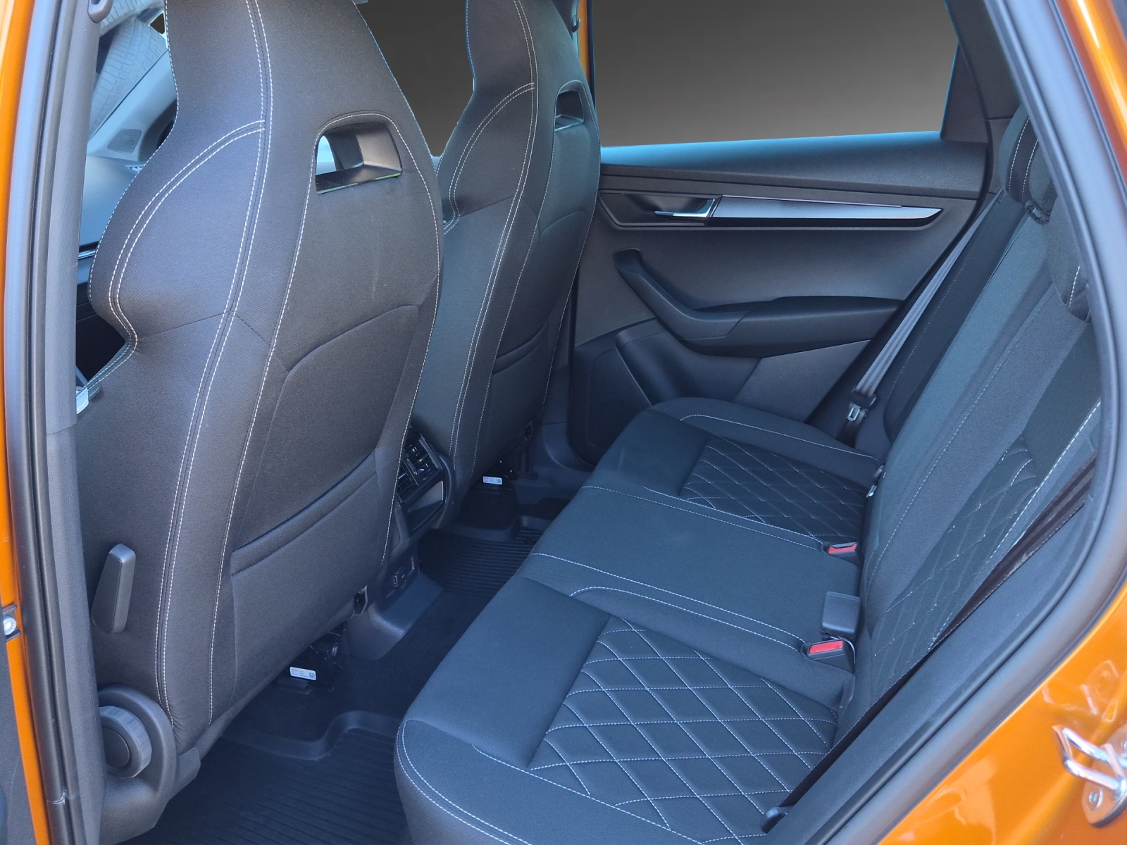 SKODA Karoq 1.5 TSI SportLine DSG-image-5