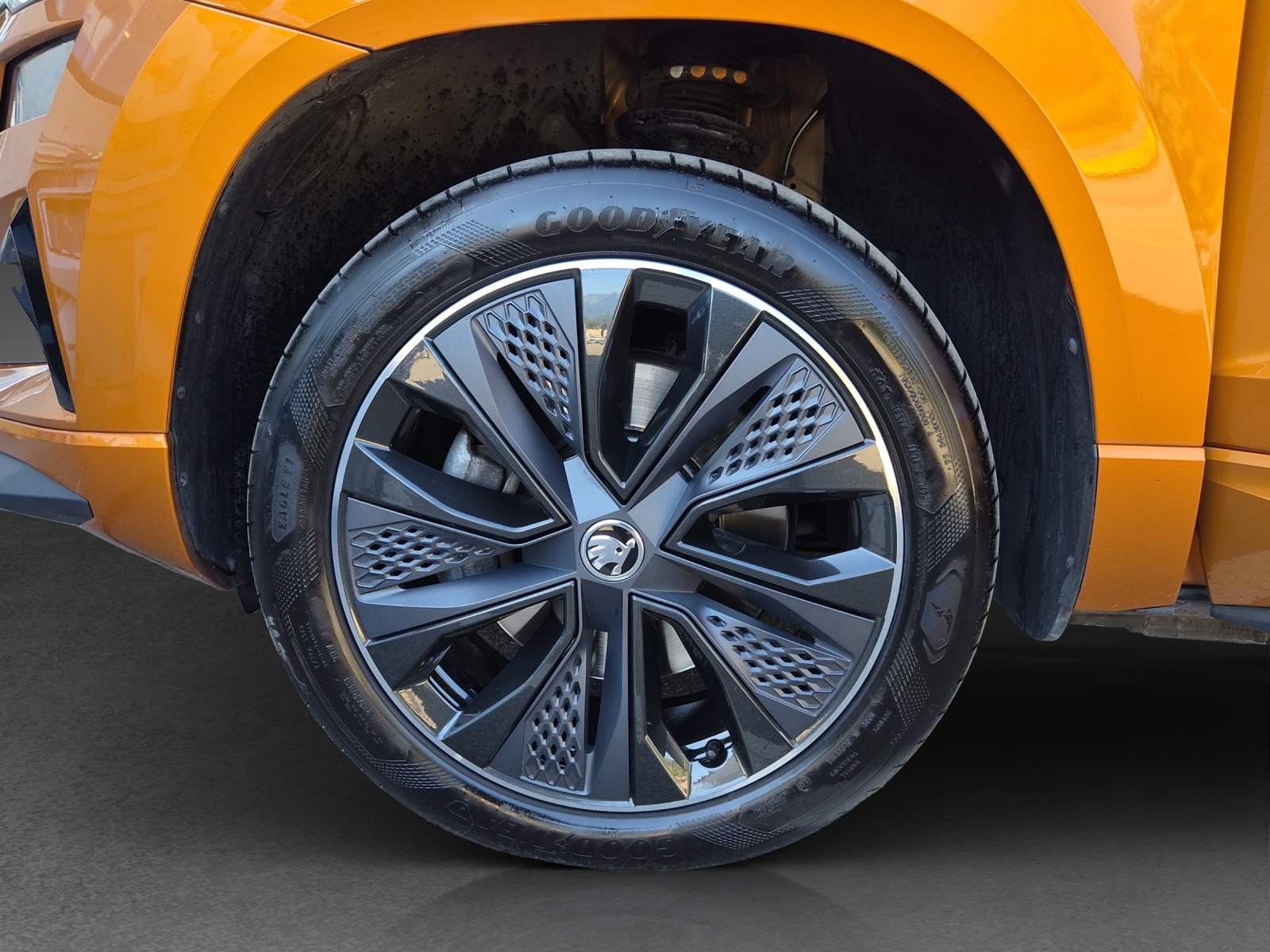 SKODA Karoq 1.5 TSI SportLine DSG-image-10