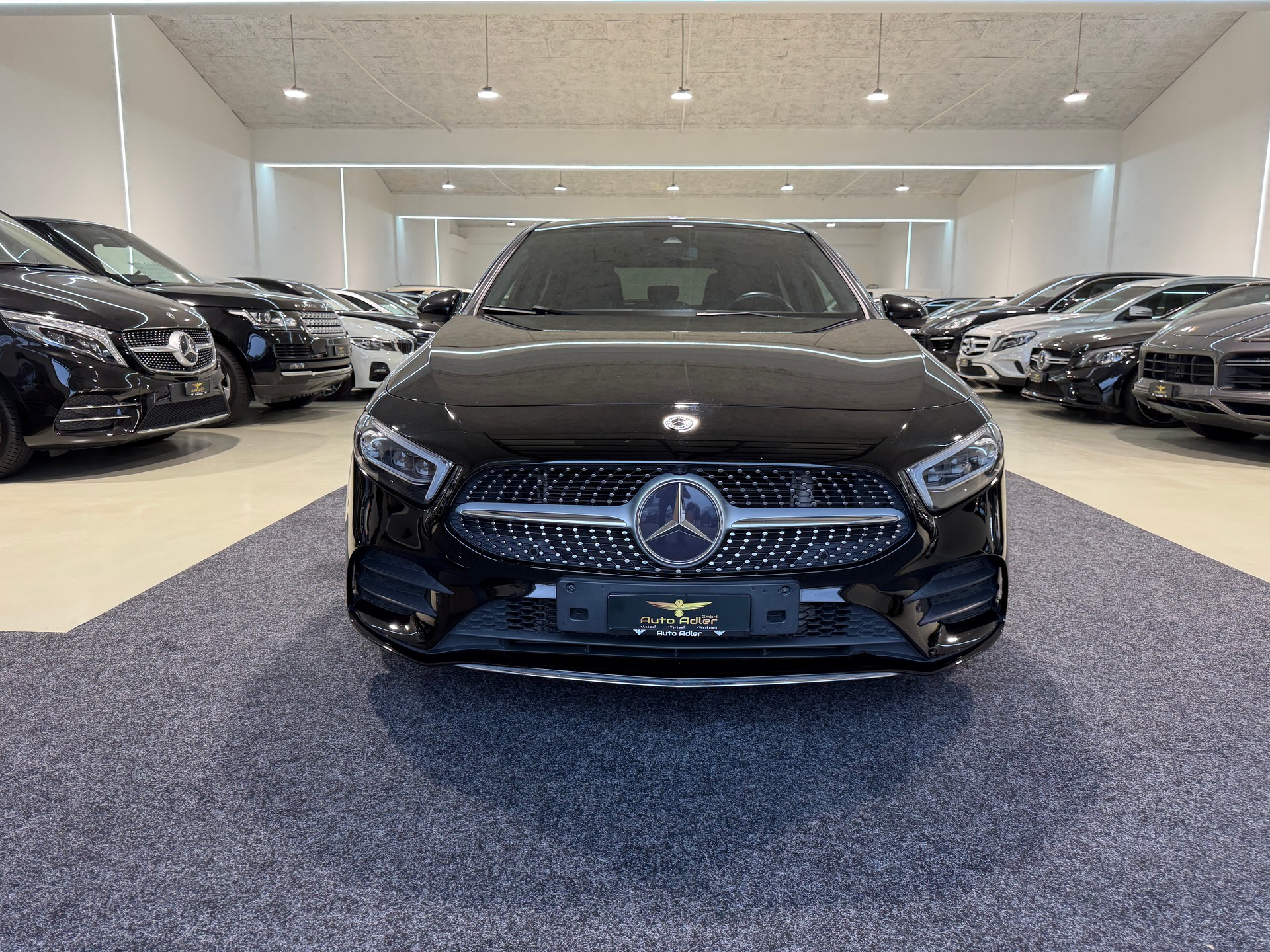 MERCEDES-BENZ A 250 AMG Line 7G-DCT-image-0