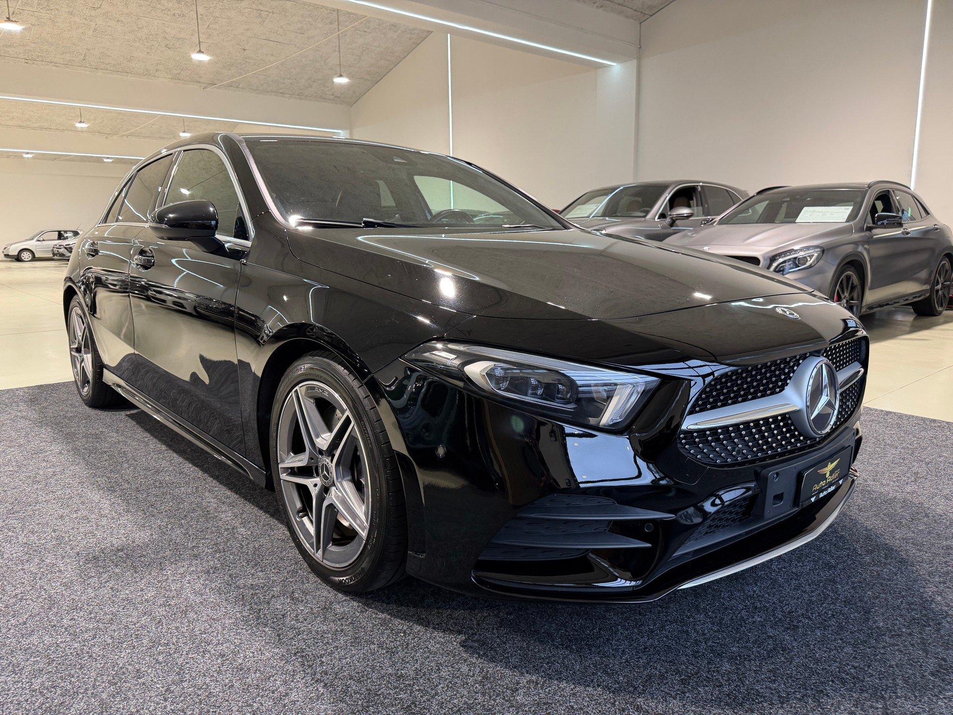 MERCEDES-BENZ A 250 AMG Line 7G-DCT-image-1