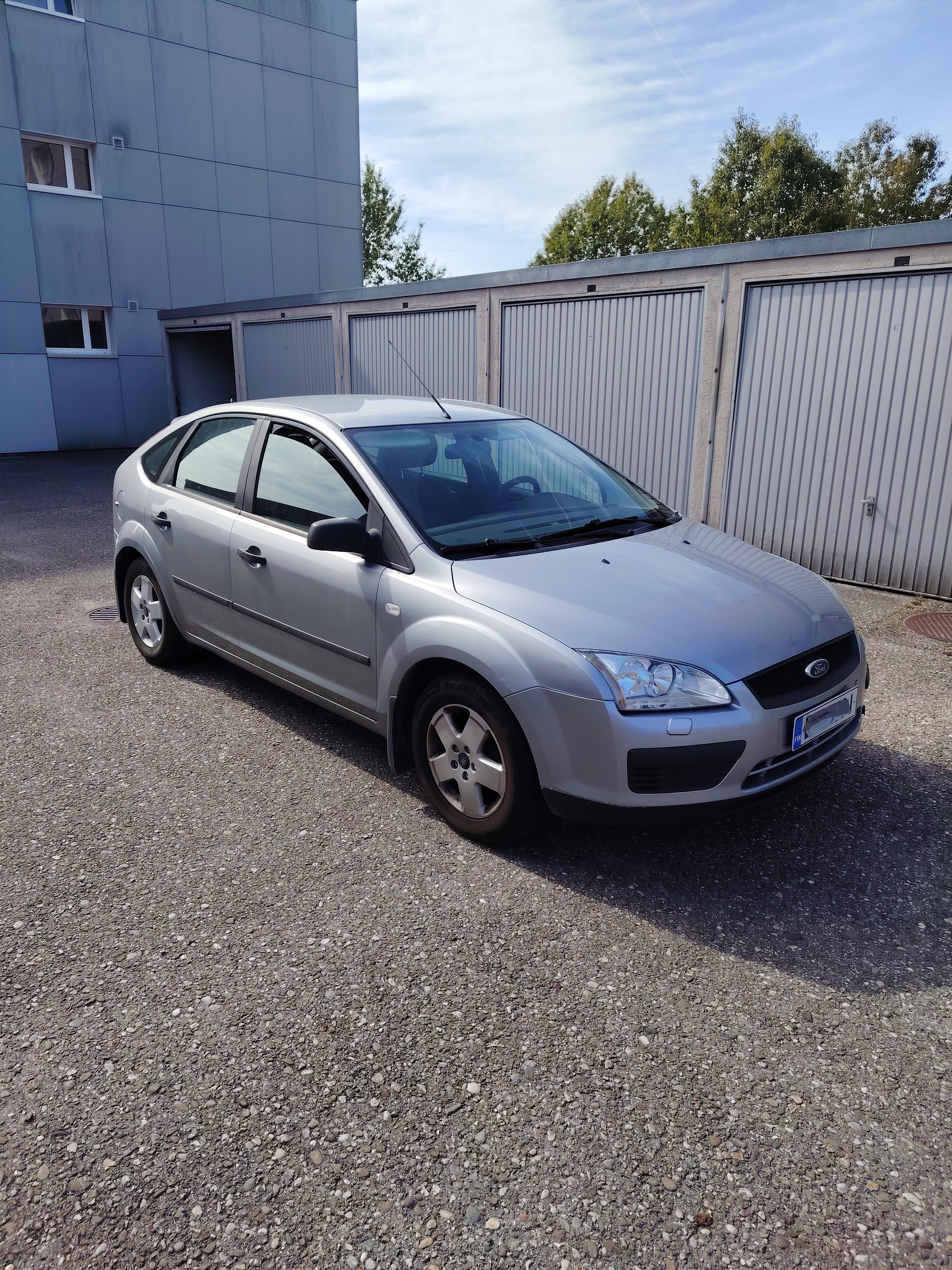 FORD 1.6i 16V Trend-image-1