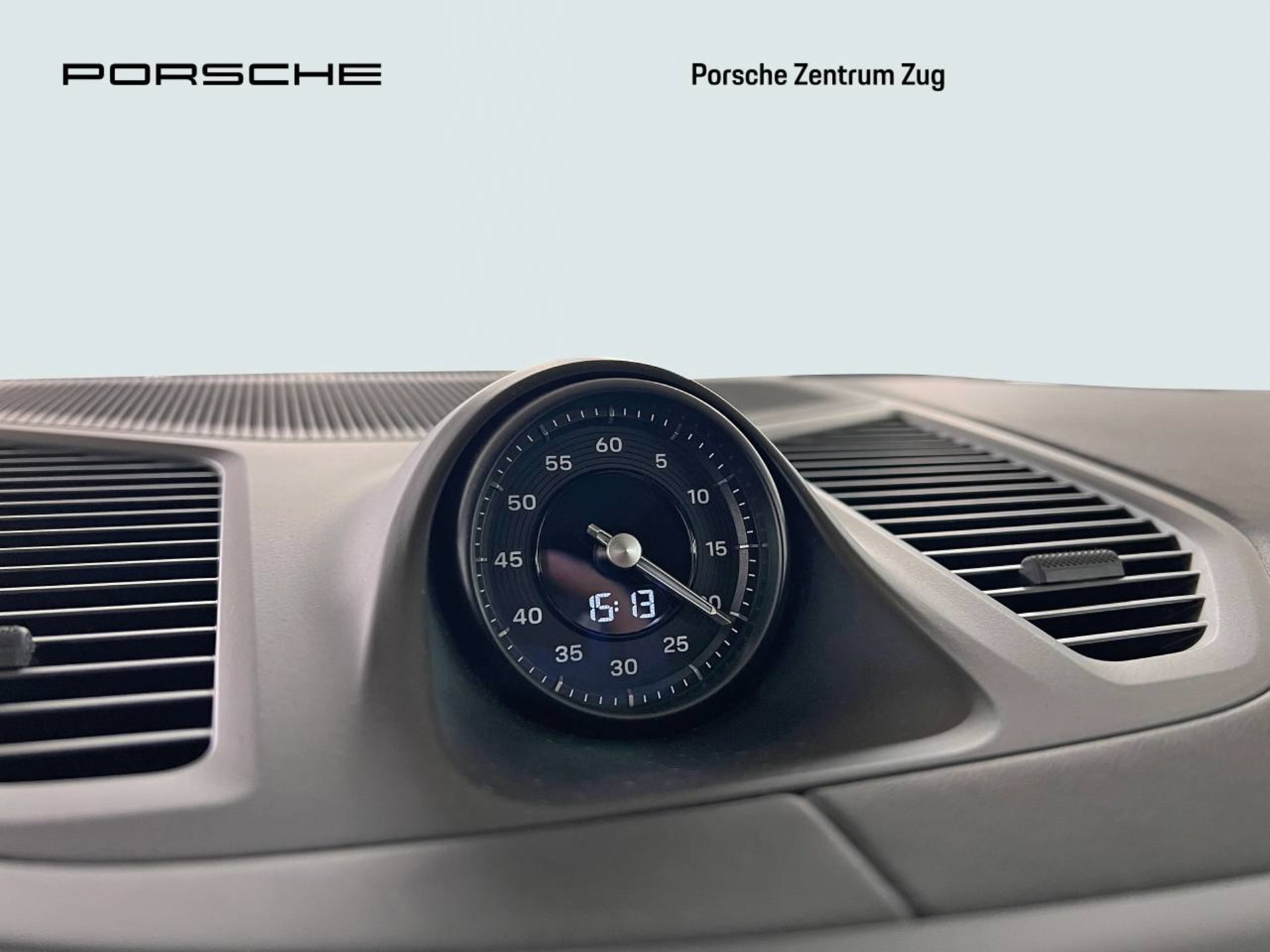 PORSCHE Cayenne E-Hybrid-image-24