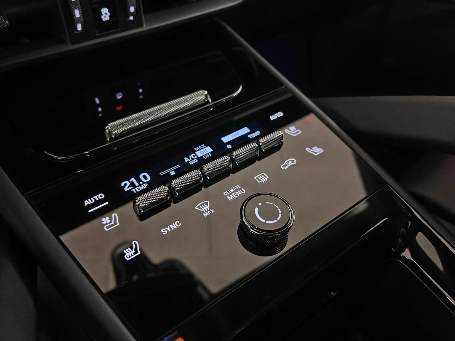 PORSCHE Cayenne E-Hybrid-image-30