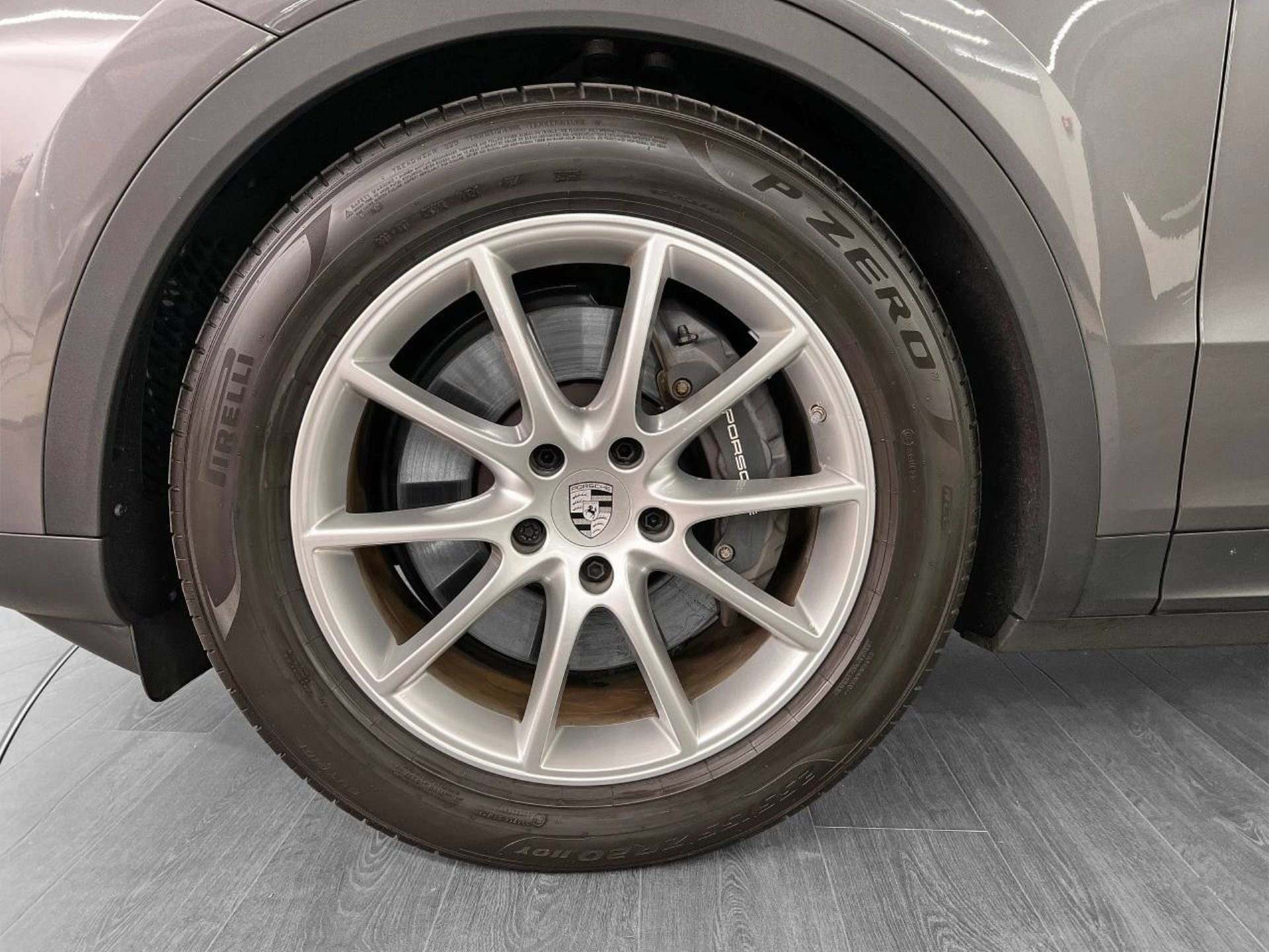 PORSCHE Cayenne E-Hybrid-image-10