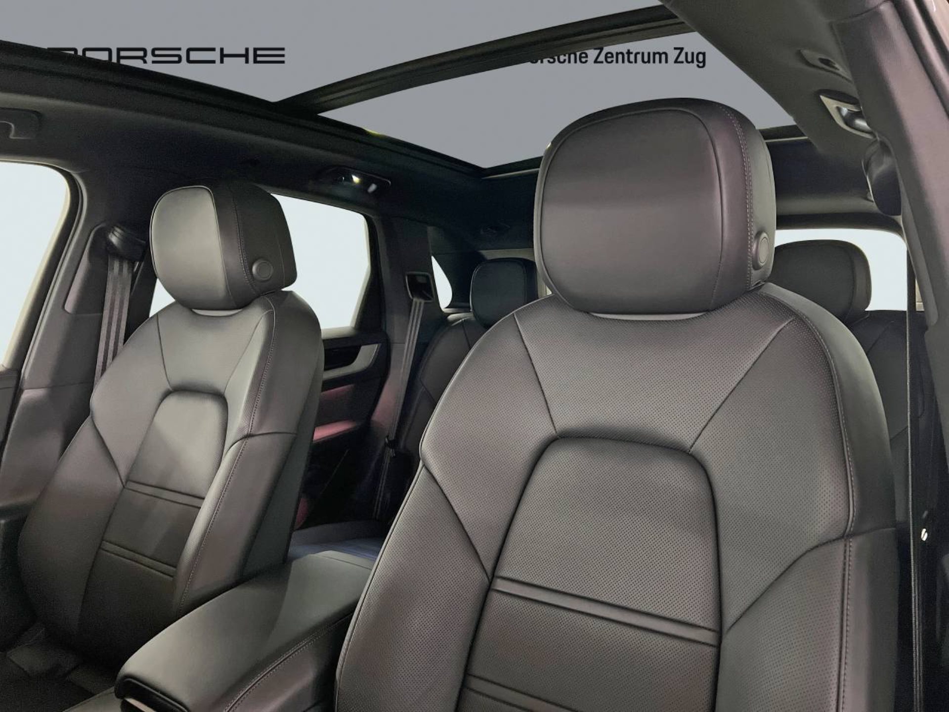 PORSCHE Cayenne E-Hybrid-image-4
